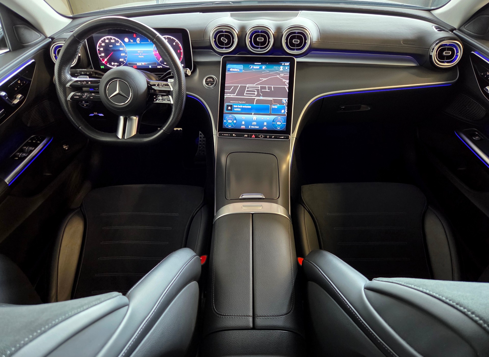 MERCEDES-BENZ C 220 d Swiss Star AMG Line 4matic Kombi-image-7