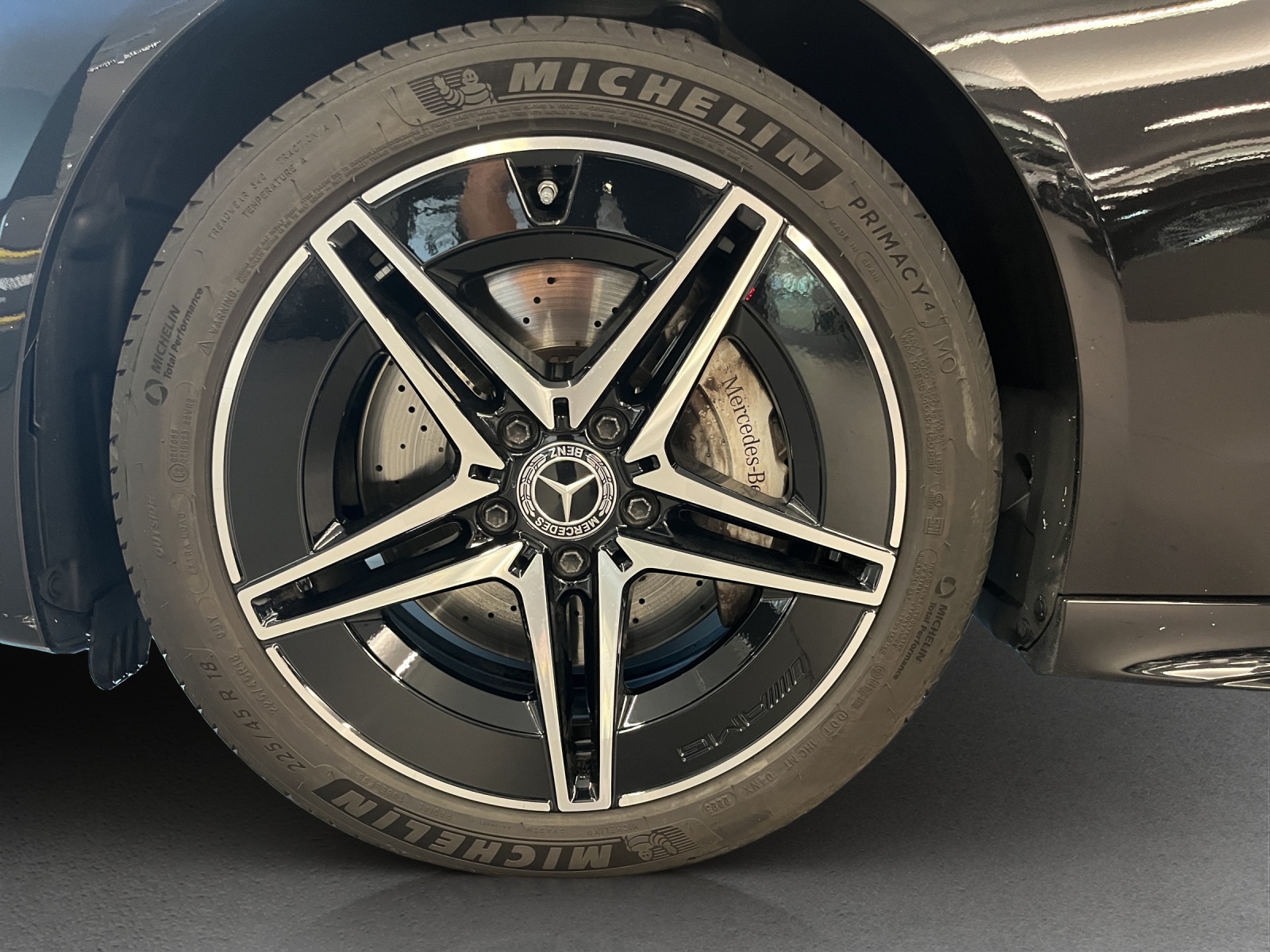 MERCEDES-BENZ C 400e 4 Matic-image-11