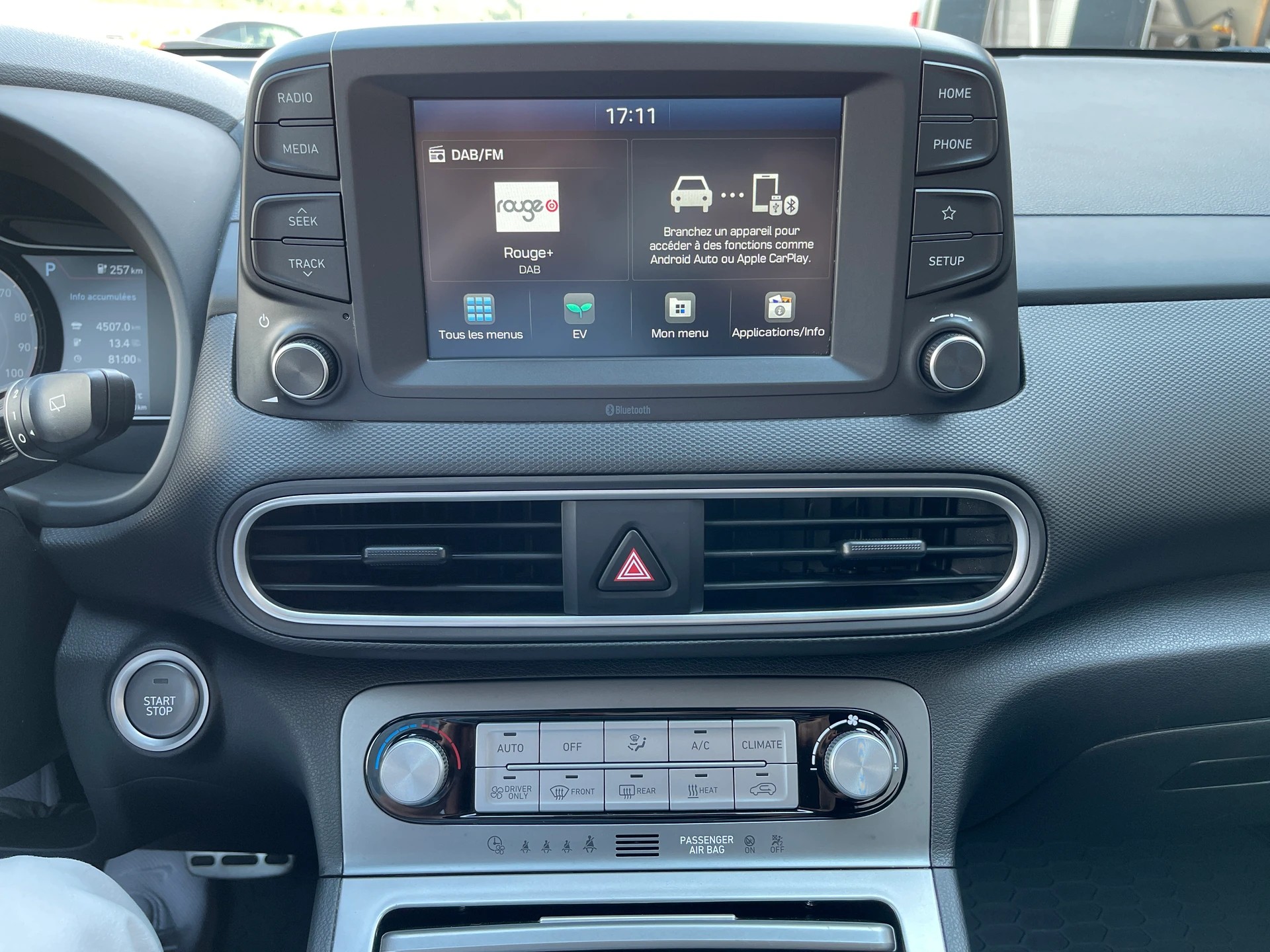 HYUNDAI Kona EV Pica-image-8