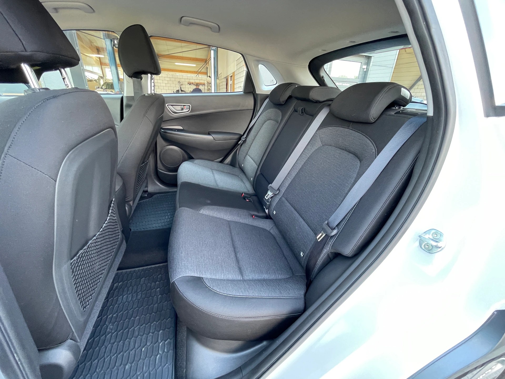 HYUNDAI Kona EV Pica-image-11
