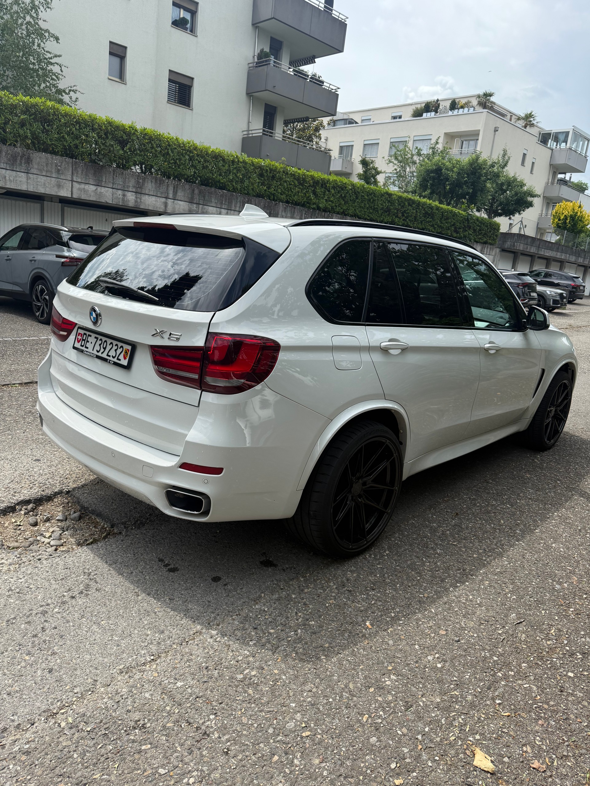 BMW 40d xDrive-image-2