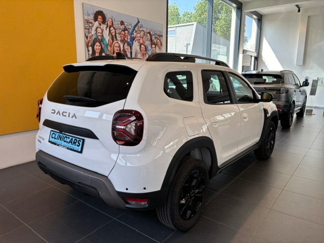 DACIA Duster TCe 150 Extreme EDC 4x2-image-4