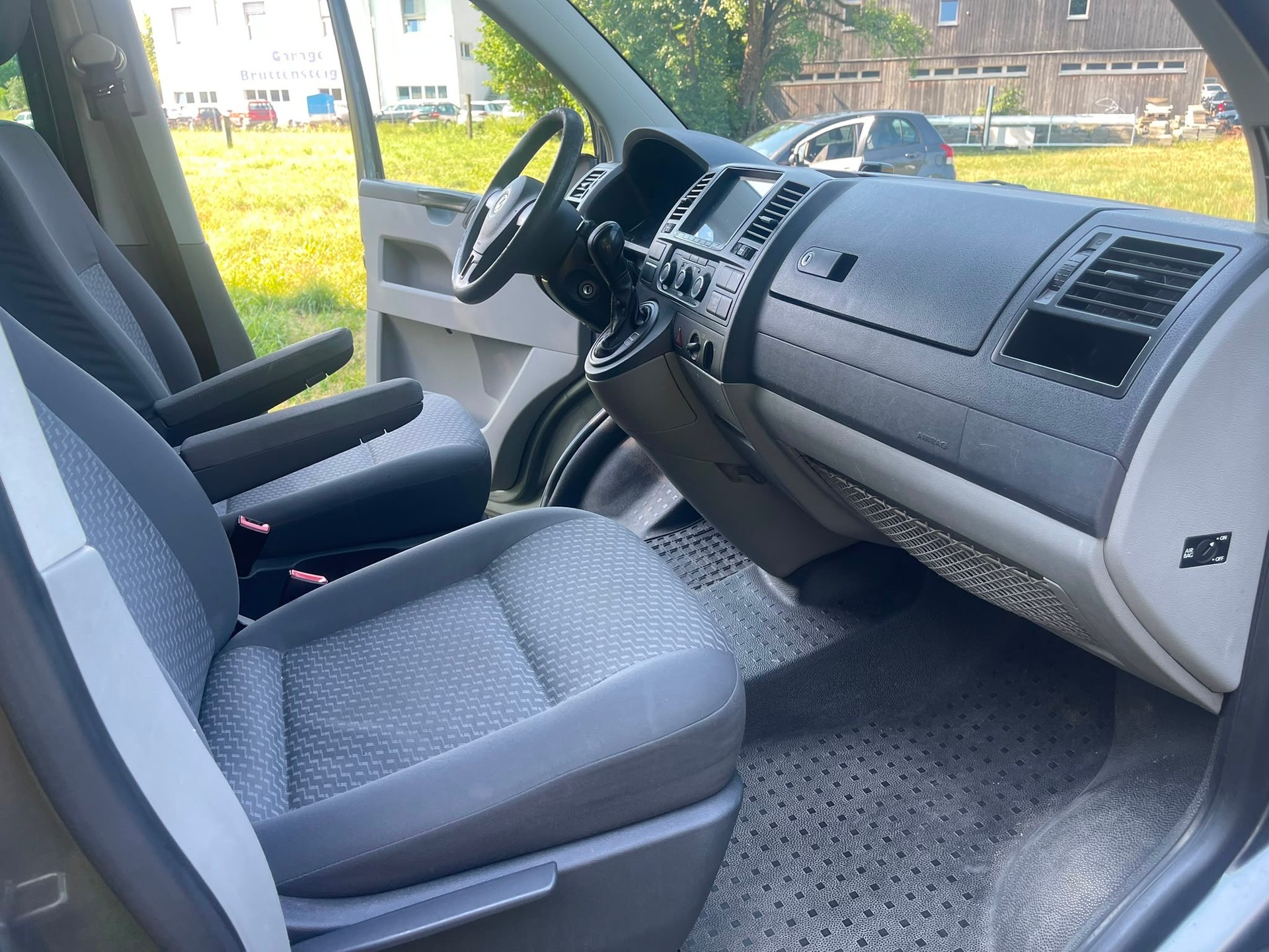 VW T5 2.0 Bi-TDI BMT DSG-image-6