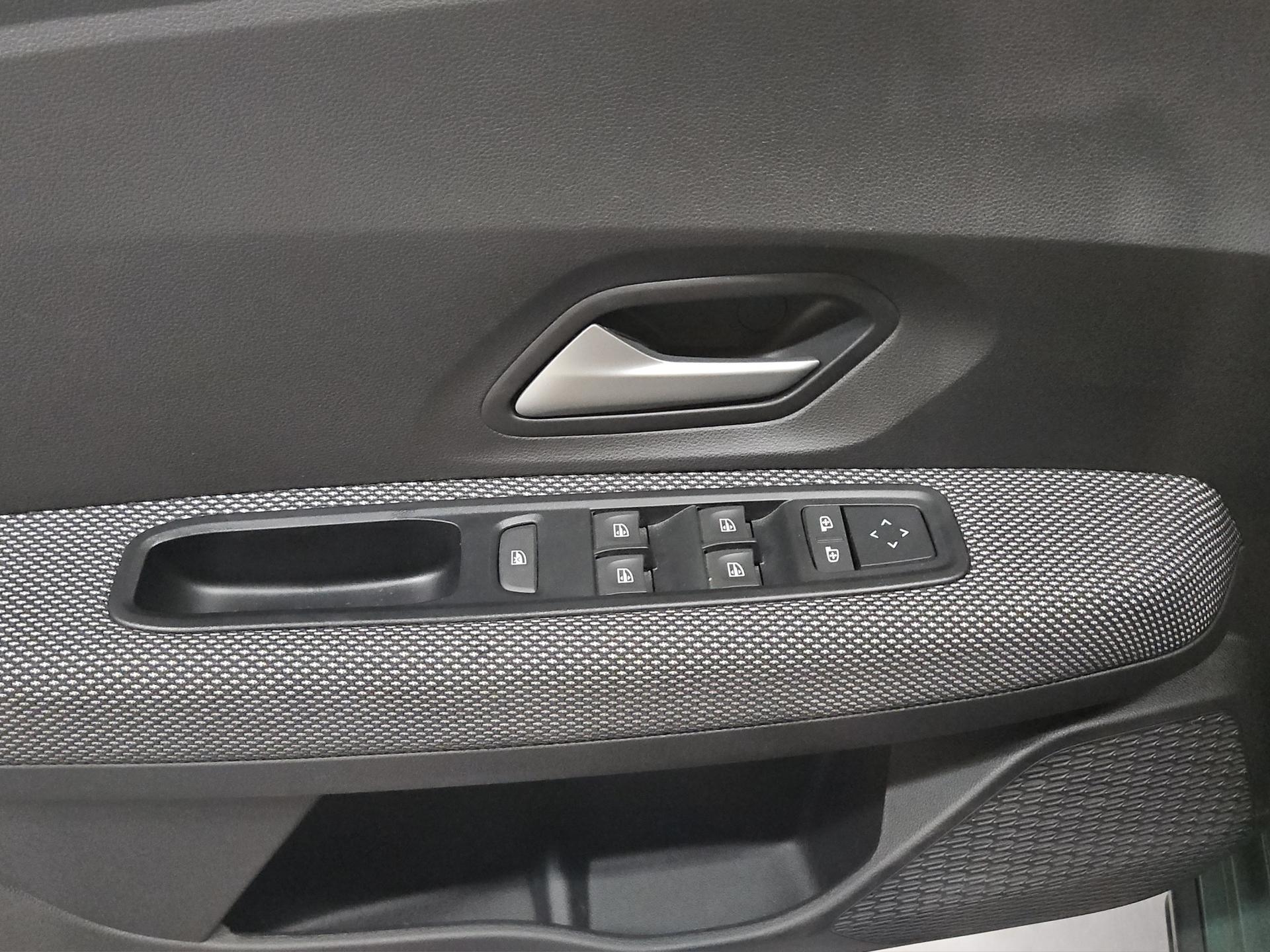 DACIA Sandero Stepway TCe 110 Expression-image-18
