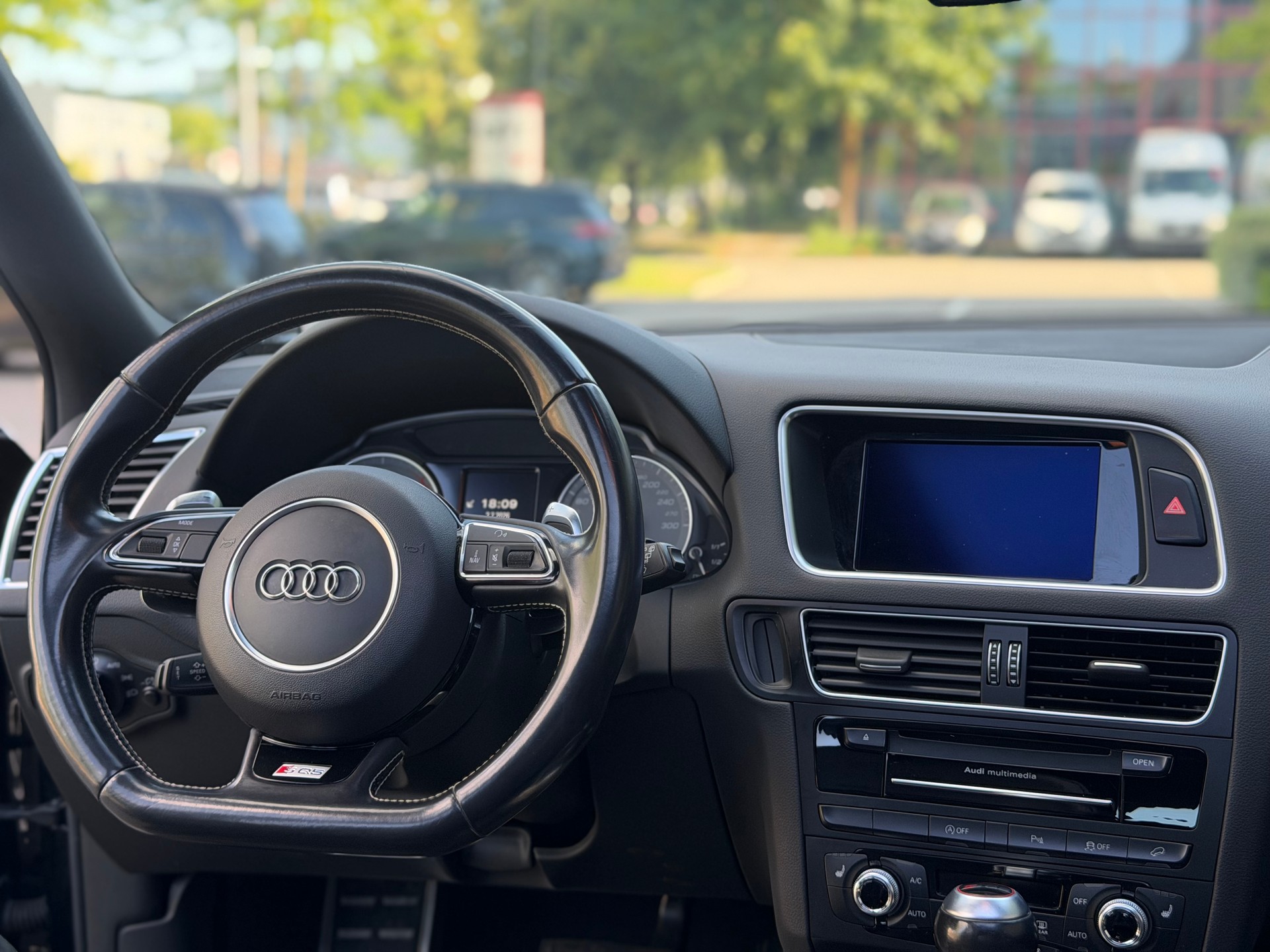 AUDI SQ5 3.0 TDI quattro tiptronic-image-10