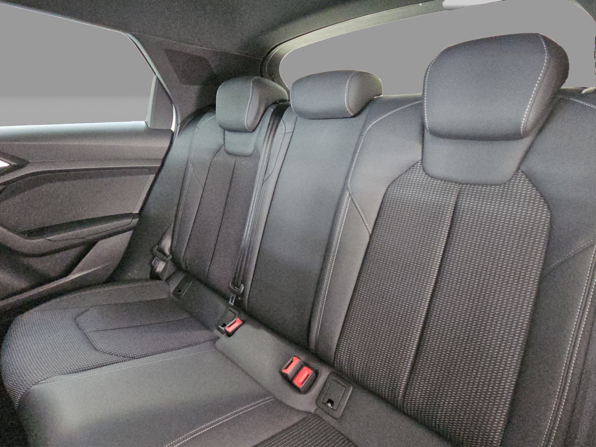 AUDI A1 Sportback 2.0 40 TFSI S Line S-Tronic-image-14