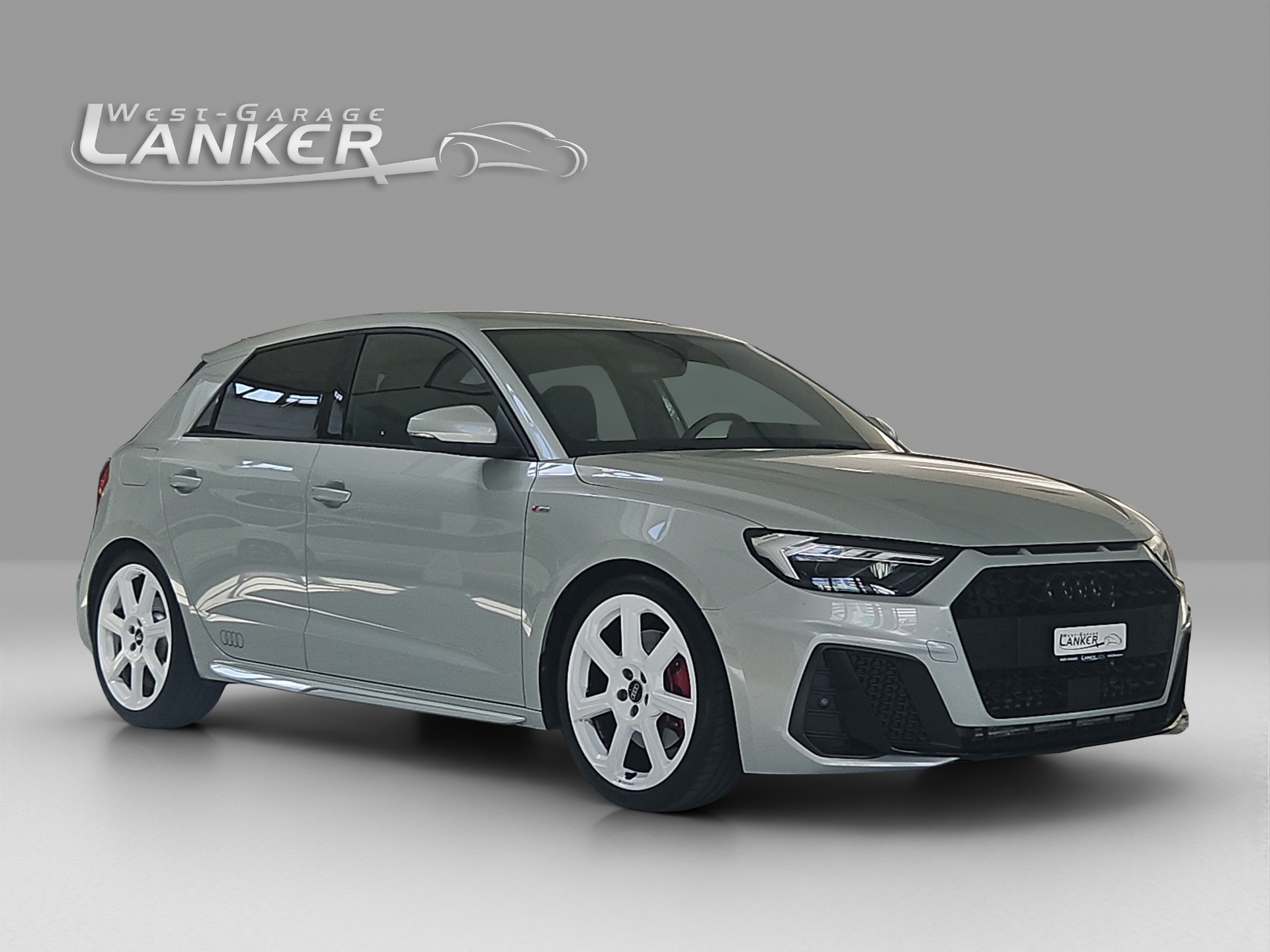 AUDI A1 Sportback 2.0 40 TFSI S Line S-Tronic-image-1