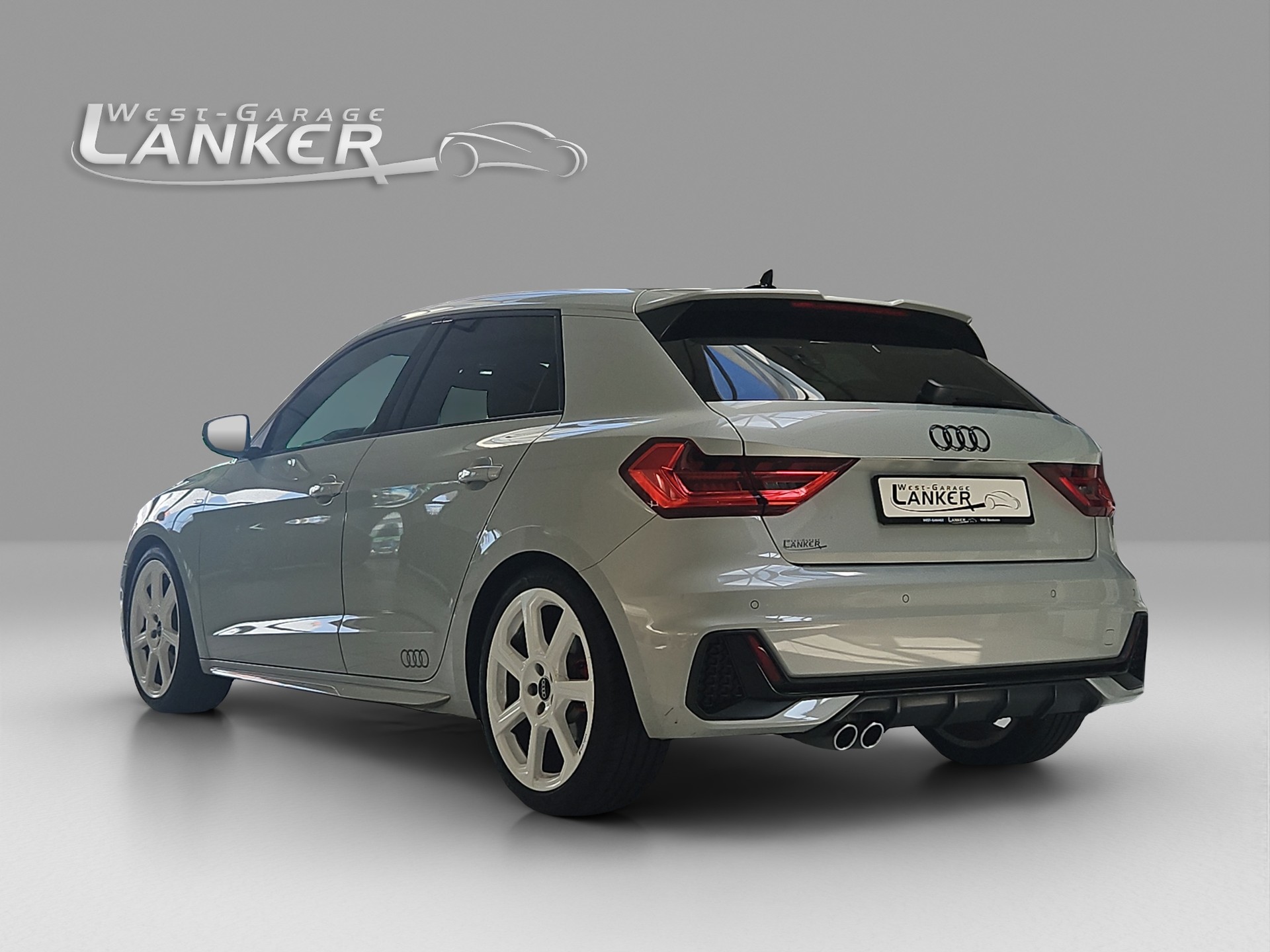 AUDI A1 Sportback 2.0 40 TFSI S Line S-Tronic-image-3