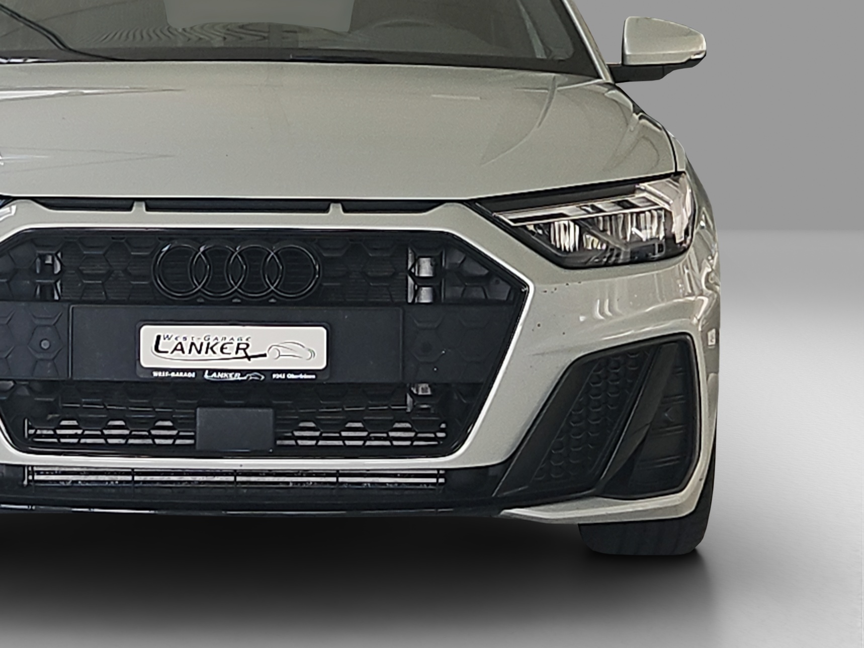 AUDI A1 Sportback 2.0 40 TFSI S Line S-Tronic-image-16