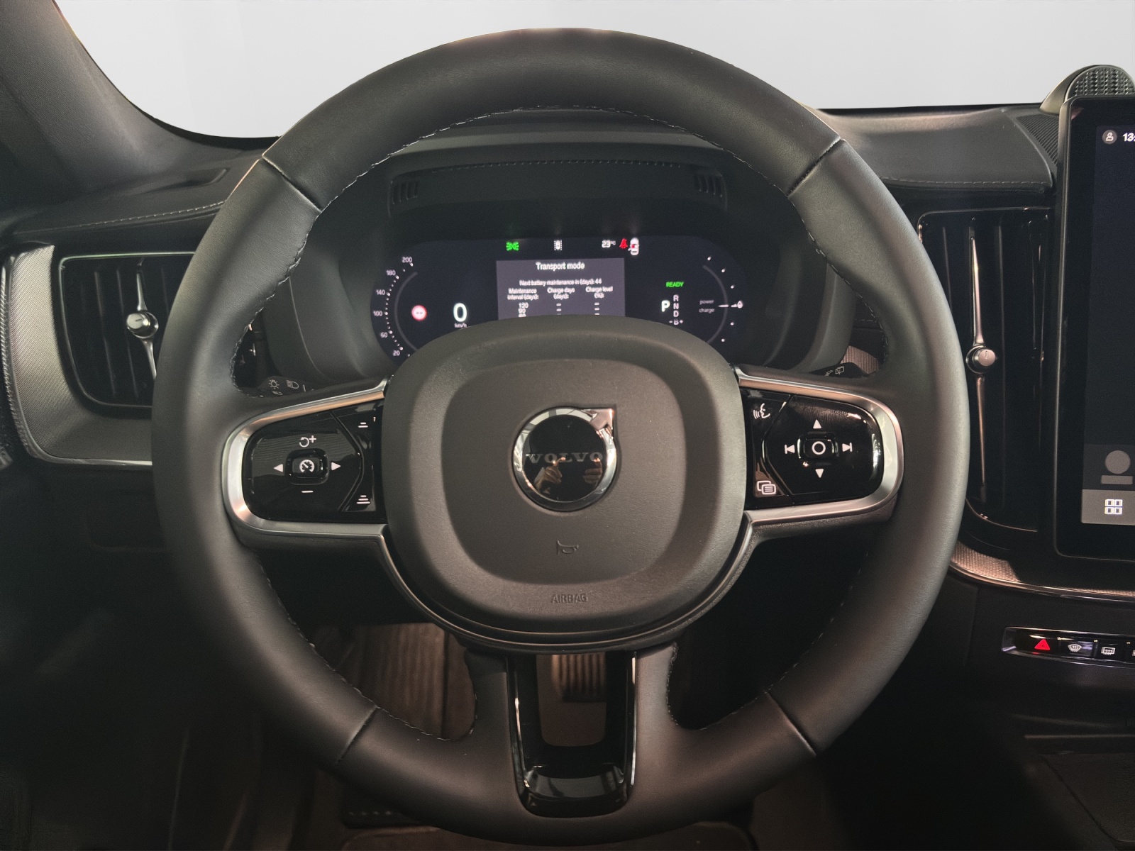 VOLVO XC60 2.0 T8 TE Ultra Dark eAWD-image-7