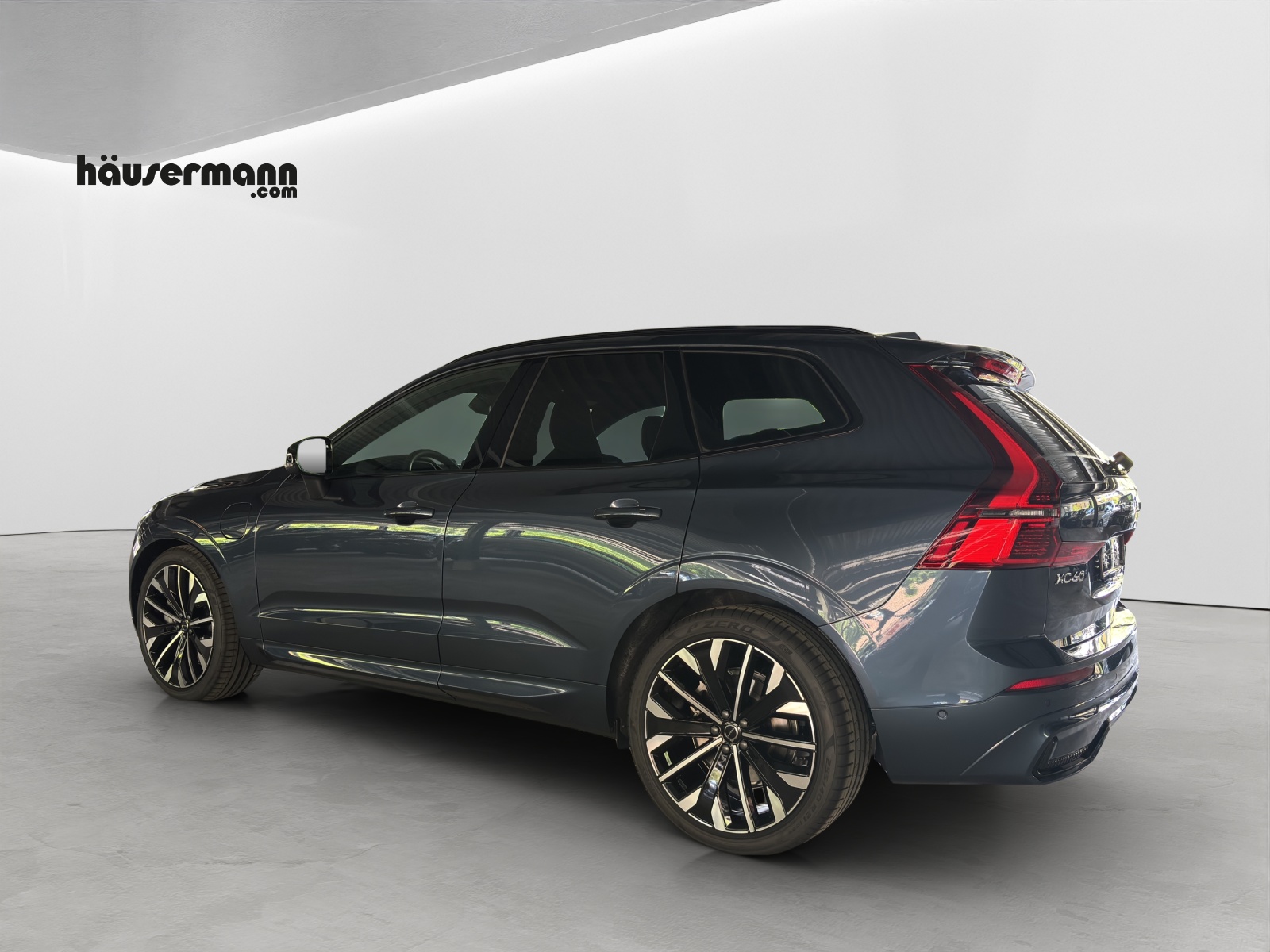 VOLVO XC60 2.0 T8 TE Ultra Dark eAWD-image-2
