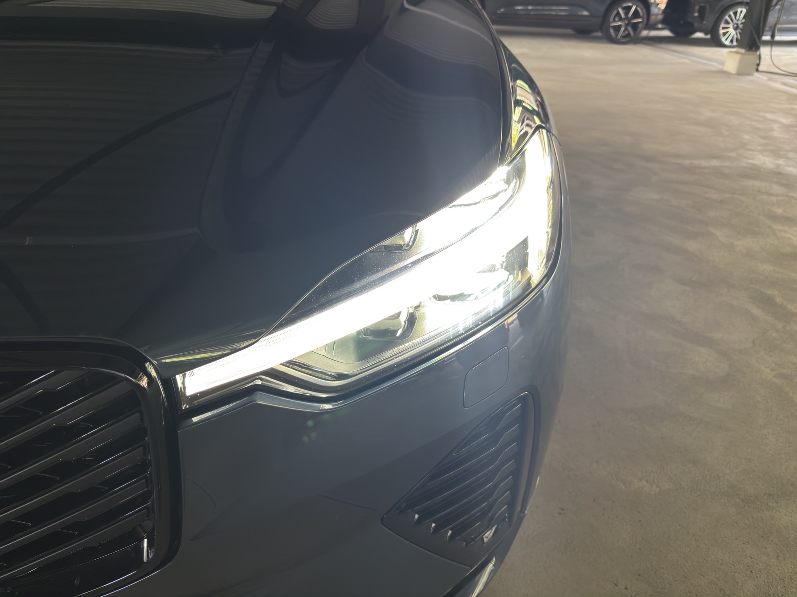 VOLVO XC60 2.0 T8 TE Ultra Dark eAWD-image-13