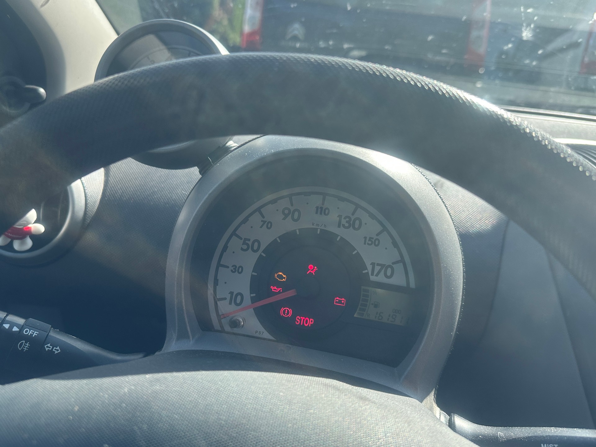PEUGEOT 107 1.0 Trendy-image-5