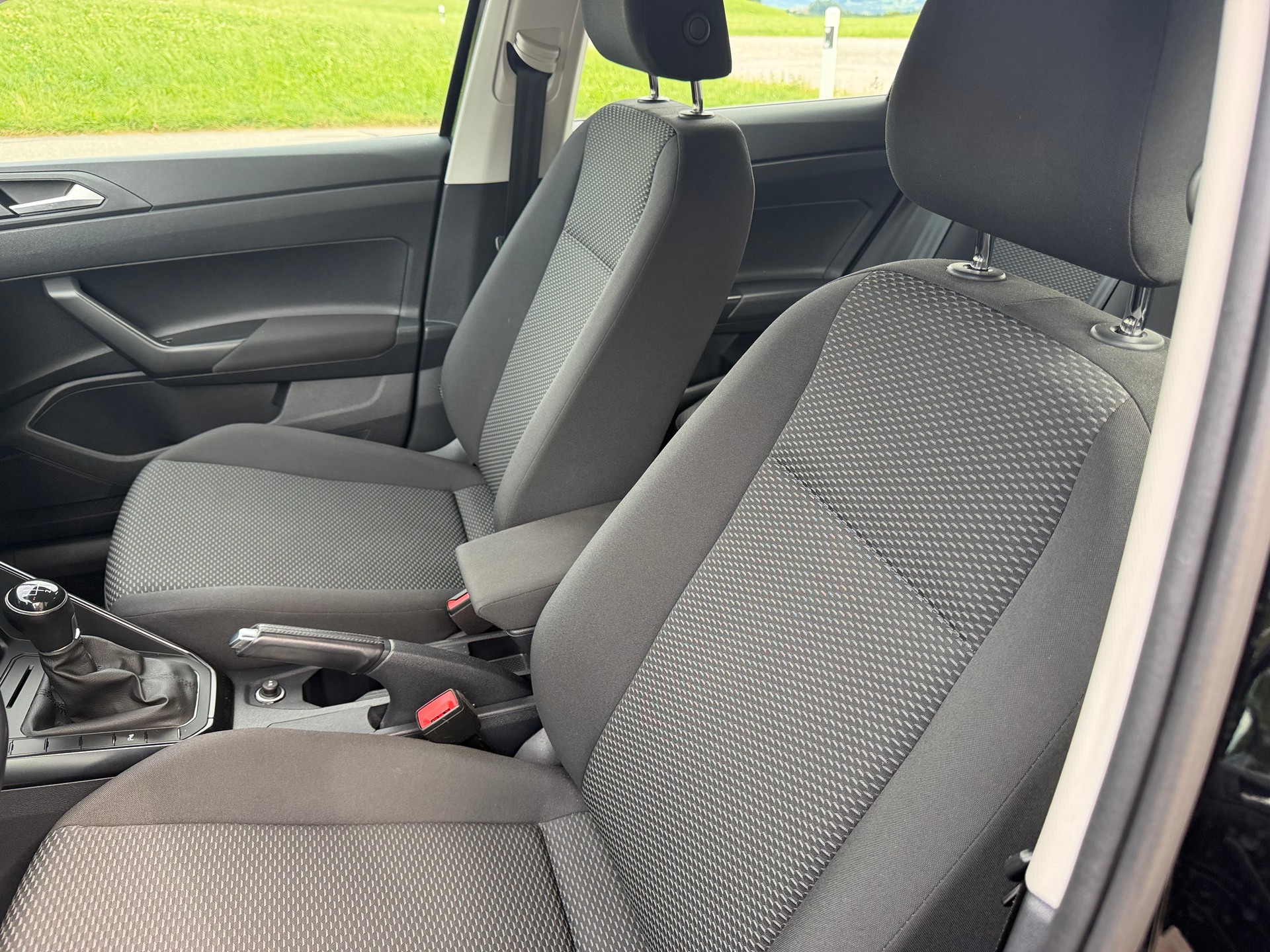 VW Polo 1.0 BMT Trendline-image-9