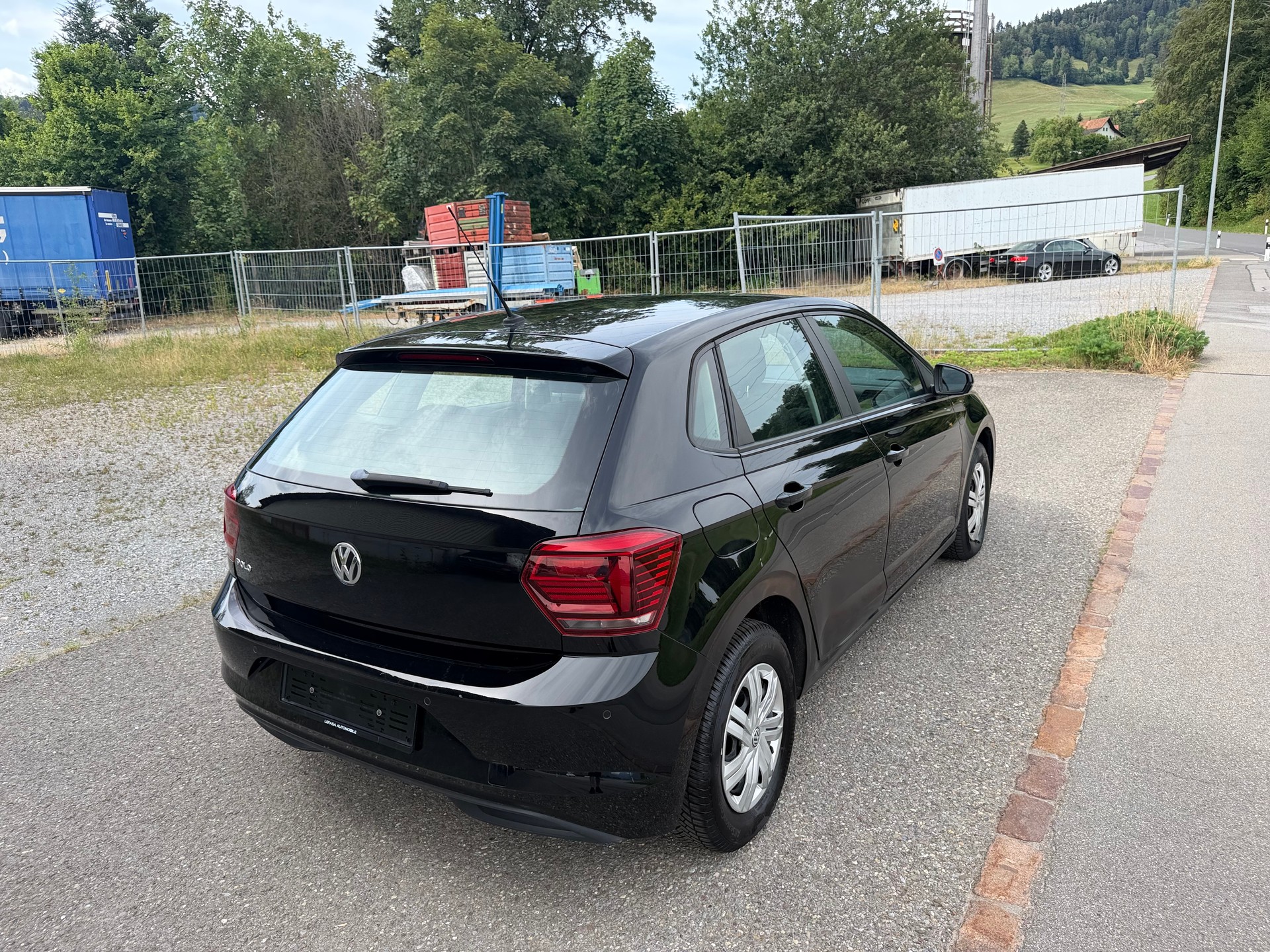 VW Polo 1.0 BMT Trendline-image-5