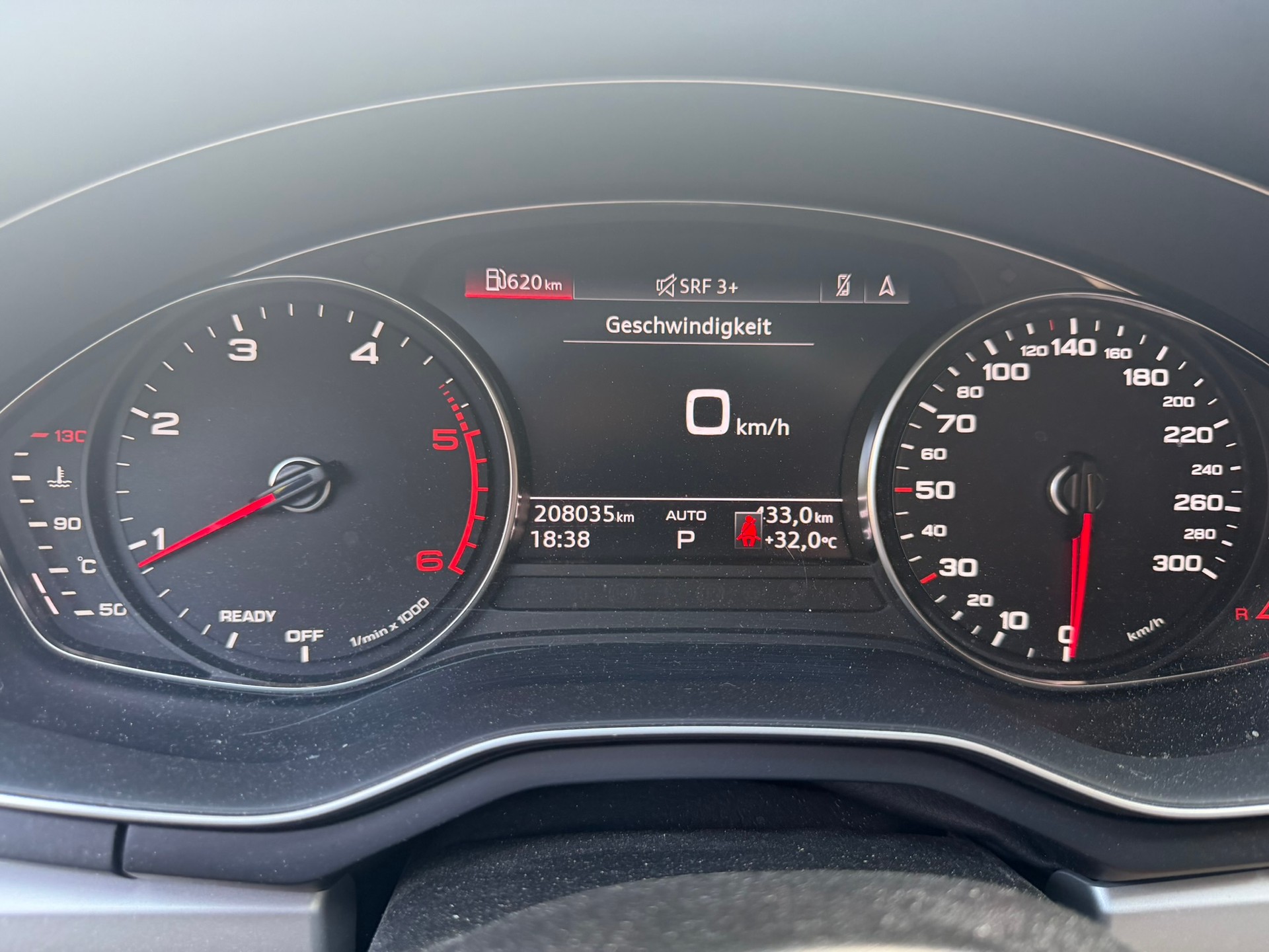 AUDI A4 Avant 40 TDI quattro S-tronic-image-12
