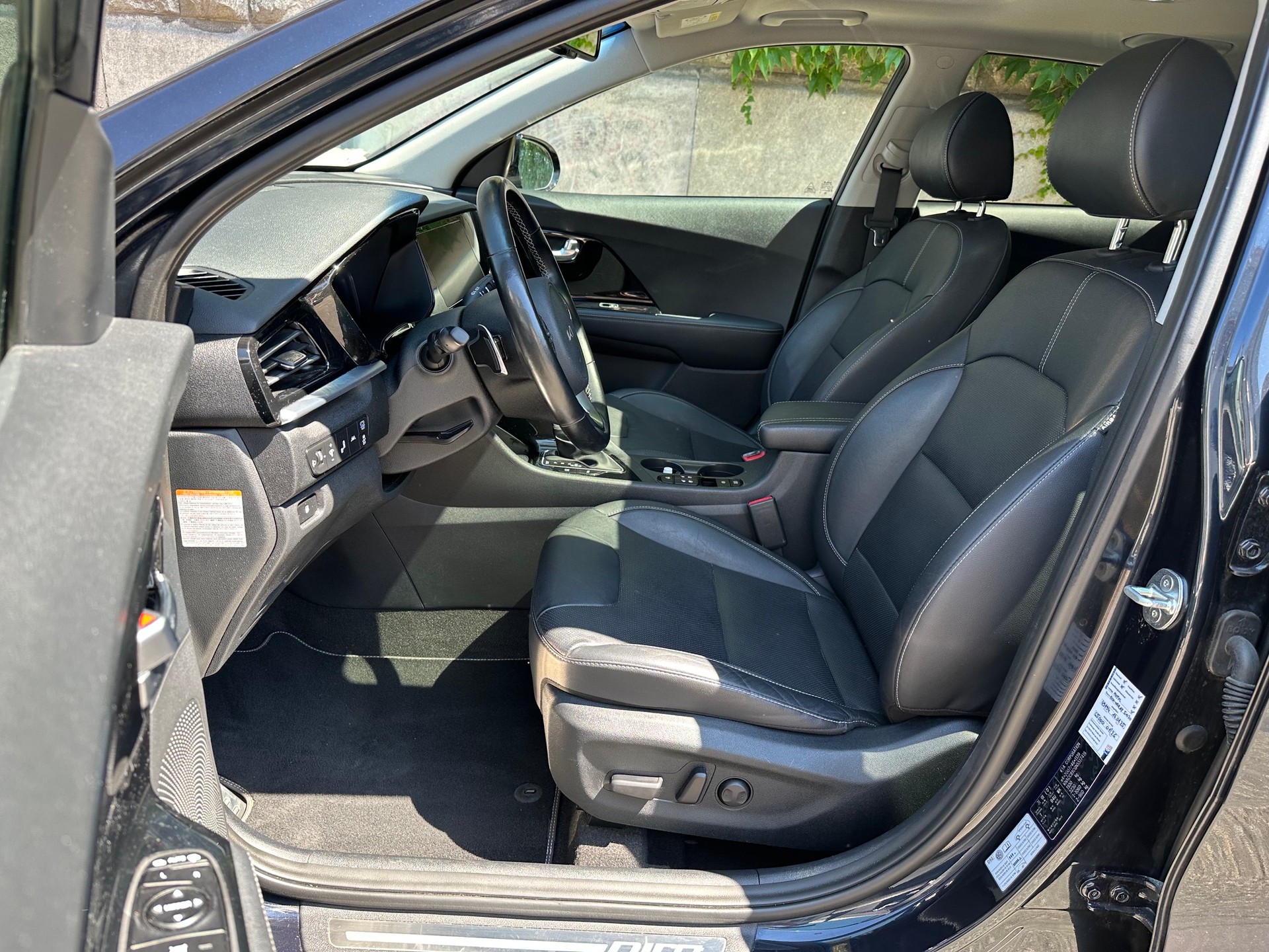 KIA Niro 1.6GDi Hybrid Style DCT-image-7
