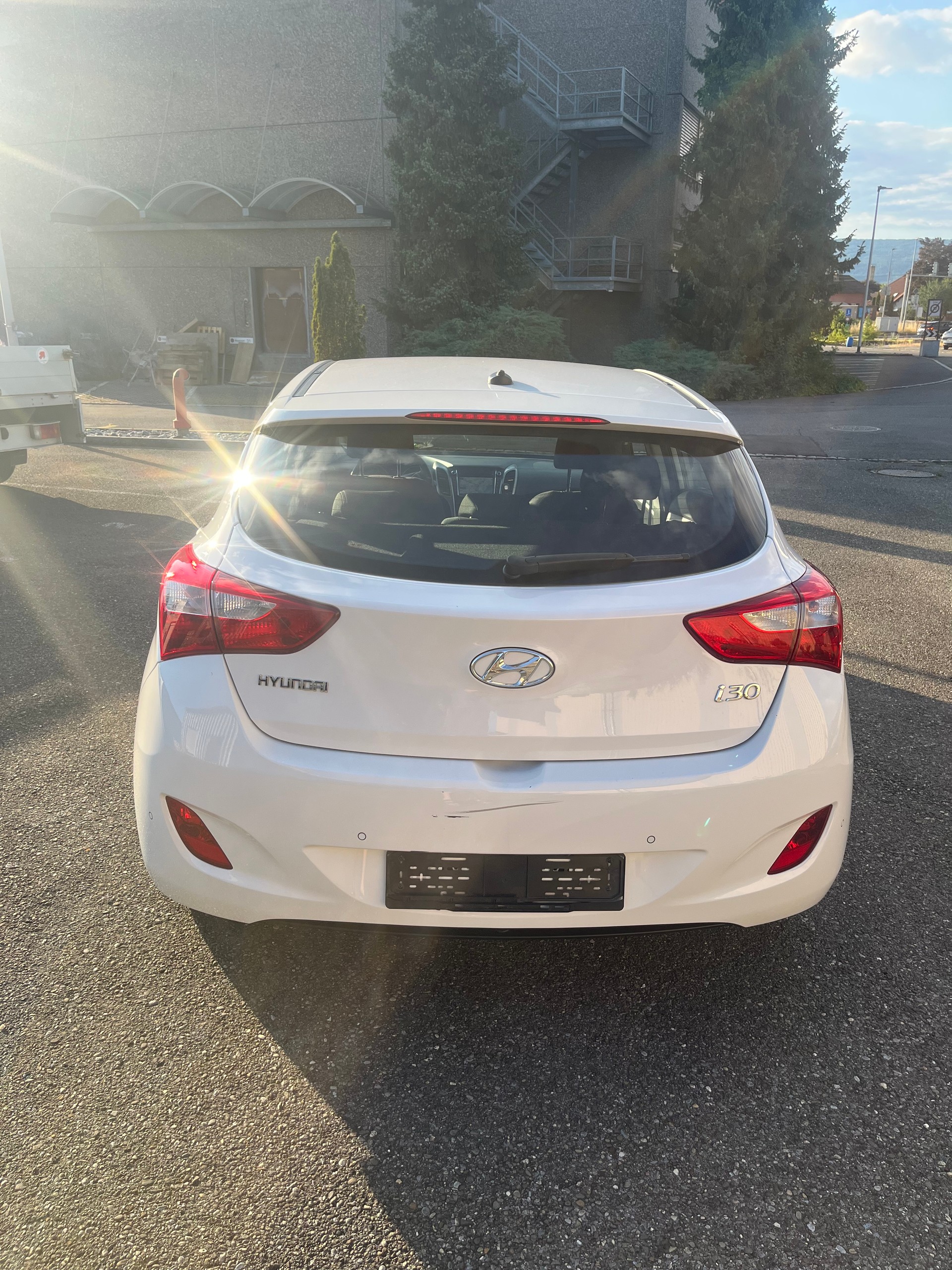 HYUNDAI i30-image-2