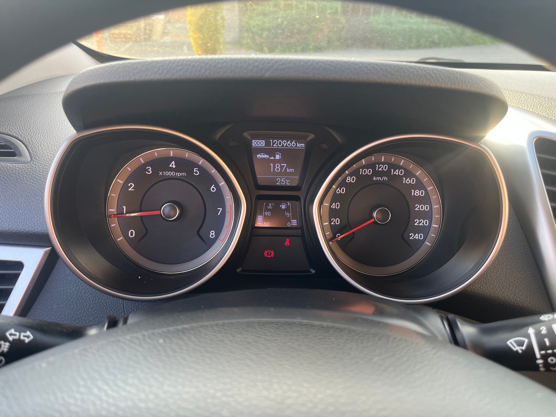 HYUNDAI i30-image-4