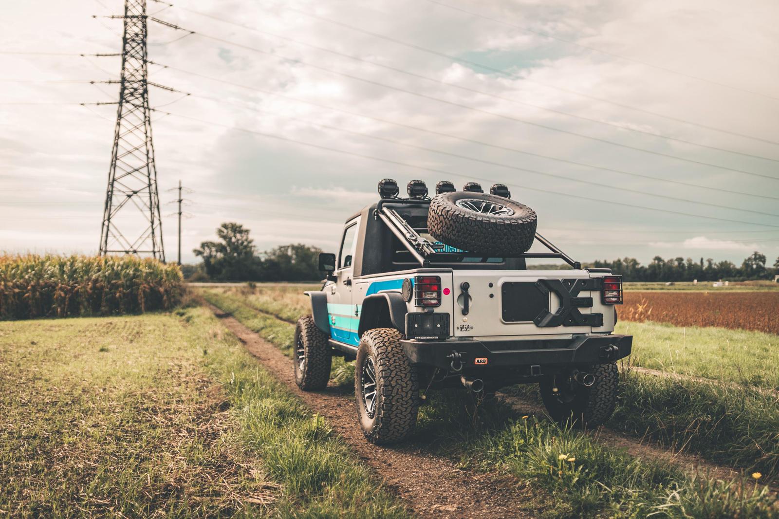 JEEP Wrangler 3.6 Pickup-image-3