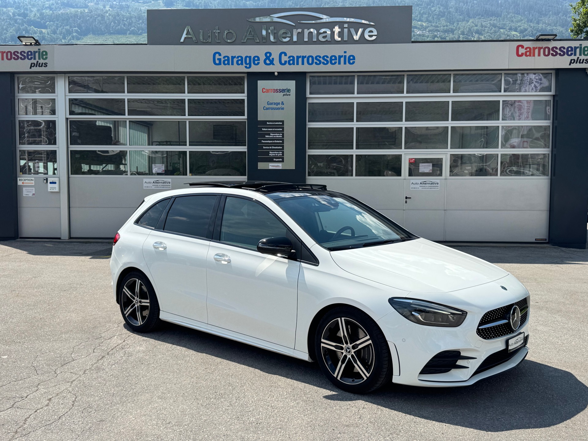 MERCEDES-BENZ B 250-image-15