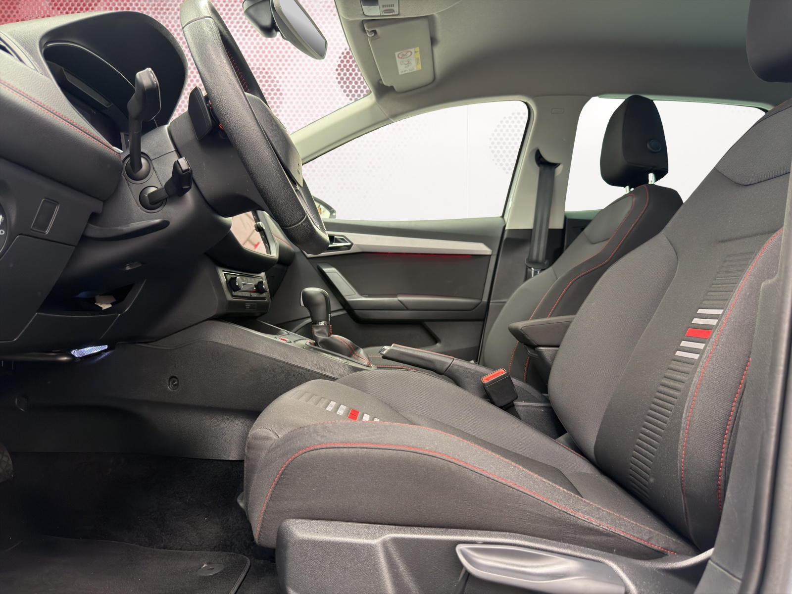SEAT Ibiza 1.0 EcoTSI DSG Swiss FR-image-9