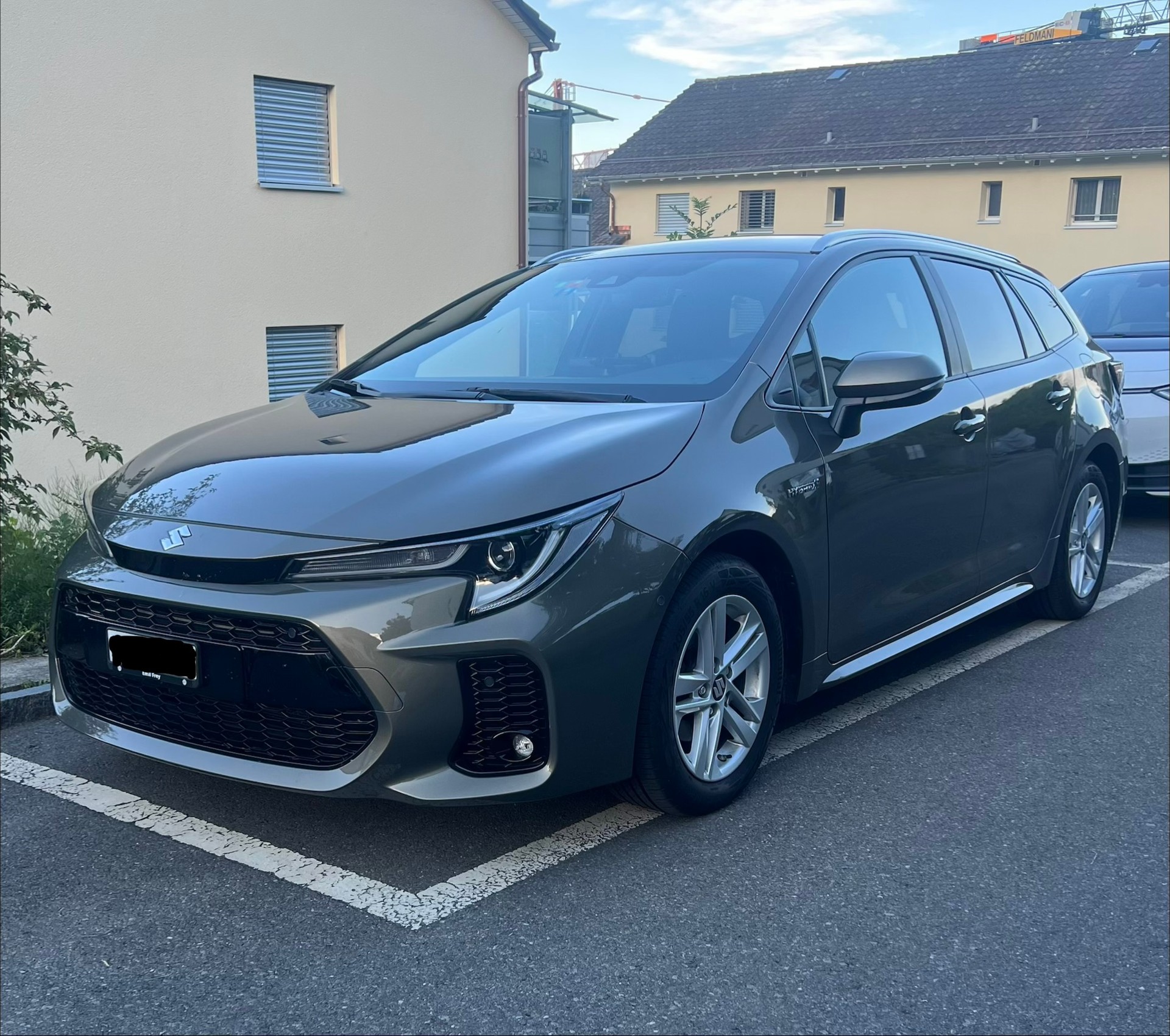 SUZUKI 1.8 Compact Top Hybrid-image-1