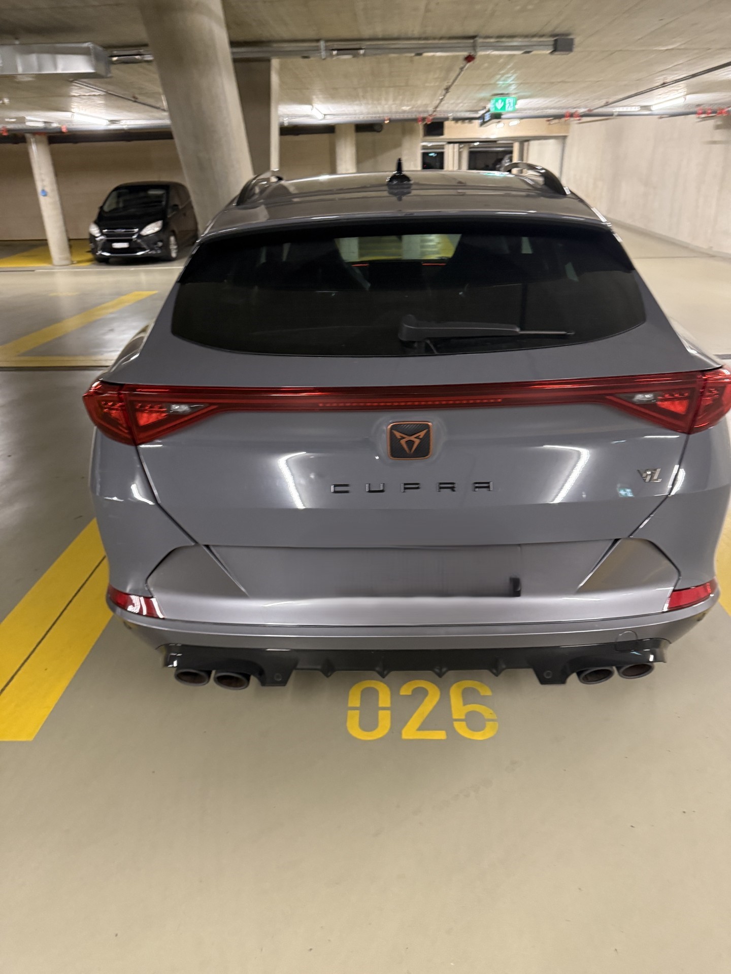 CUPRA 2.0 TSI VZ 4Drive DSG-image-1