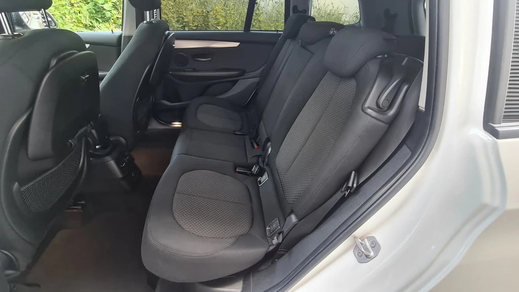 BMW 220d xDrive Gran Tourer Steptronic ** 7-Plätzer ** Gr-Navi ** RF-Kamera ** Sitzheizung ** LTZ MFK 12.02.2026 **-image-18