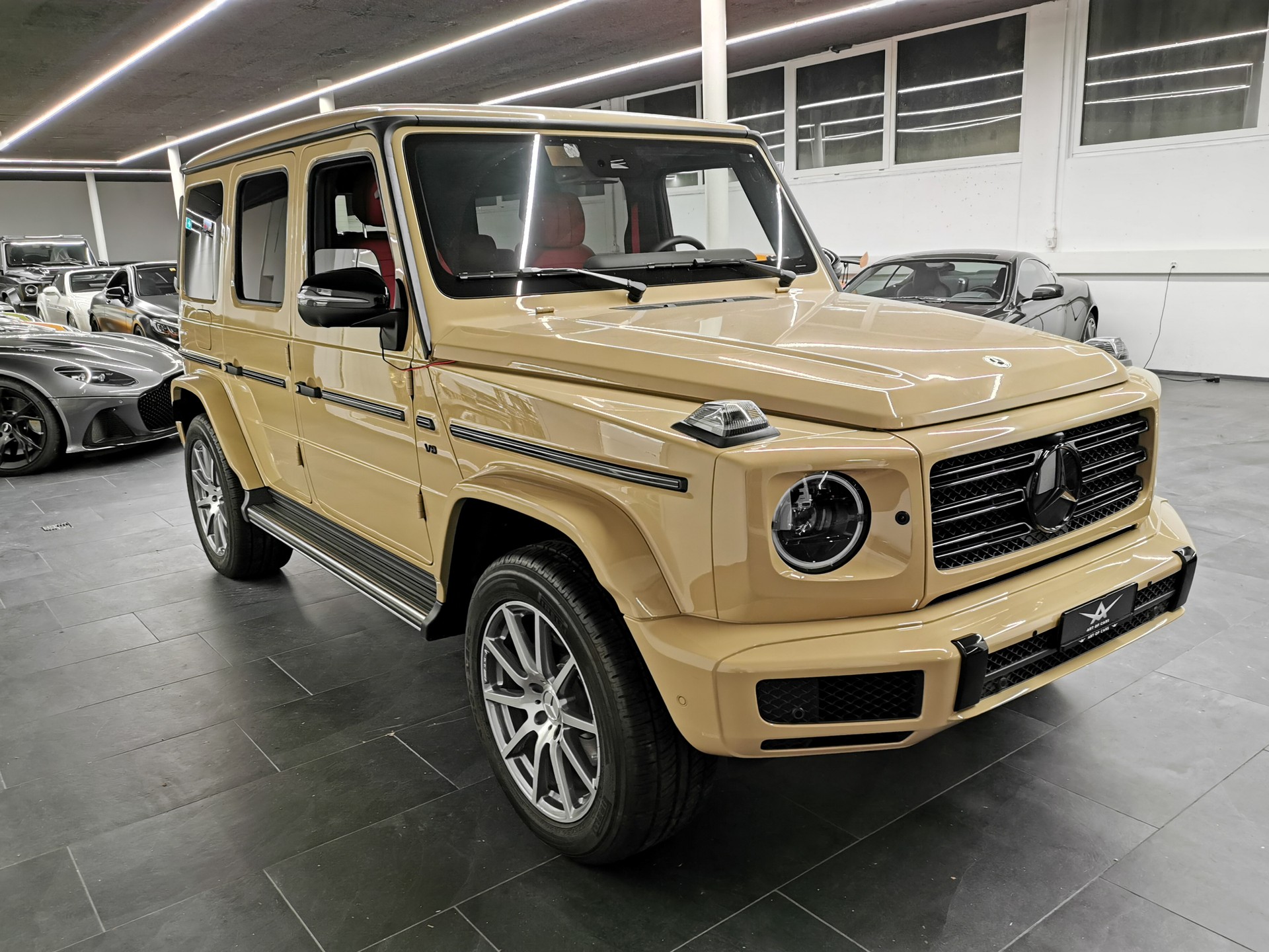 MERCEDES-BENZ G 500 AMG Line 9G-Tronic WÜSTENSAND EXKLUSIVE MANUFAKTUR FINAL EDITION V8 ULTIMATE CARBON DESIGNO VOLL STANDHEIZUNG-image-1