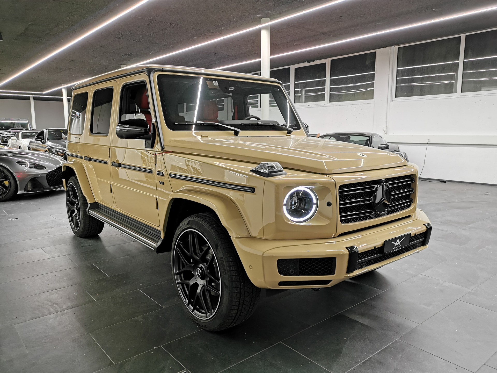 MERCEDES-BENZ G 500 AMG Line 9G-Tronic WÜSTENSAND EXKLUSIVE MANUFAKTUR FINAL EDITION V8 ULTIMATE CARBON DESIGNO VOLL STANDHEIZUNG-image-2