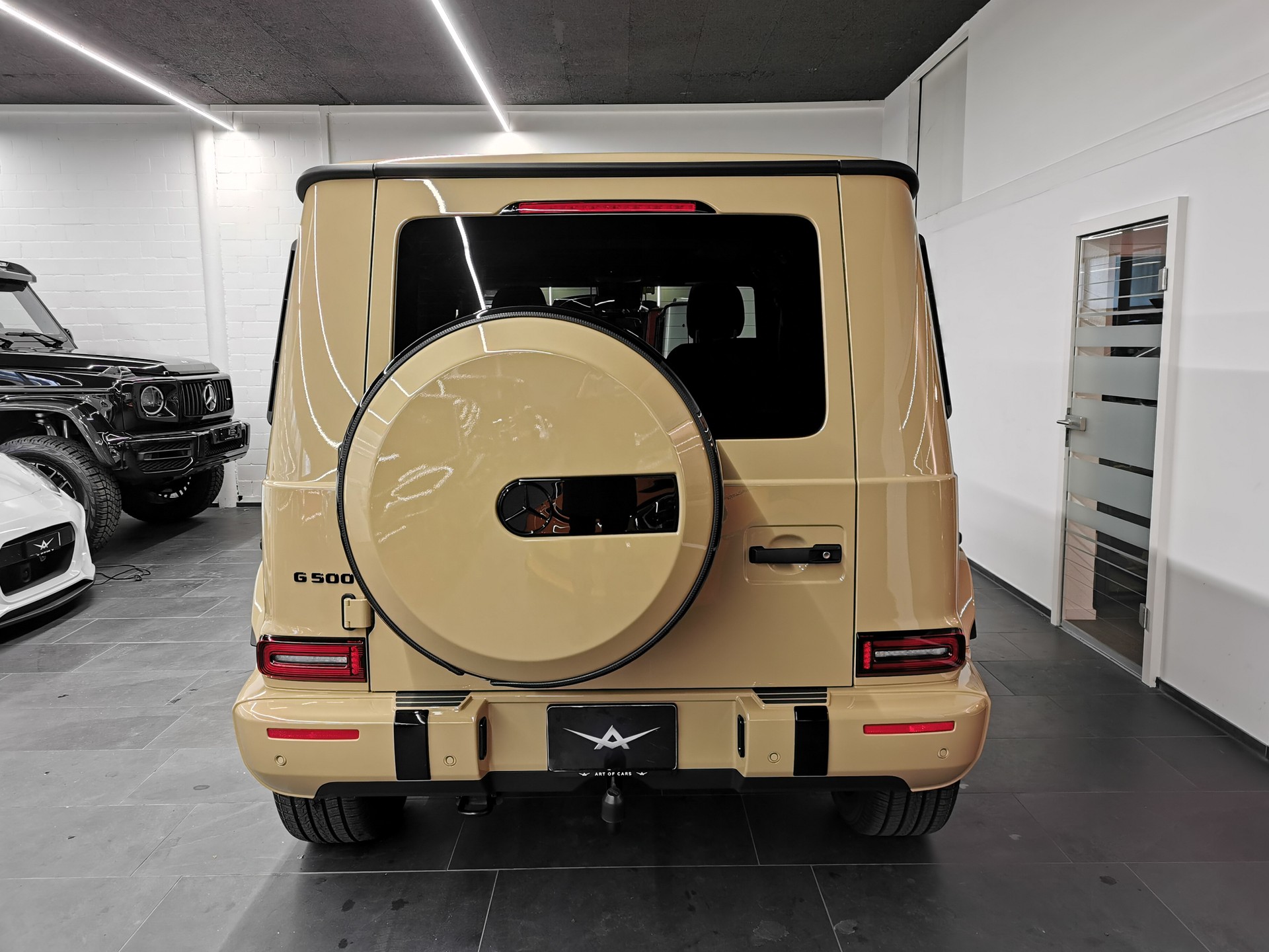 MERCEDES-BENZ G 500 AMG Line 9G-Tronic WÜSTENSAND EXKLUSIVE MANUFAKTUR FINAL EDITION V8 ULTIMATE CARBON DESIGNO VOLL STANDHEIZUNG-image-13