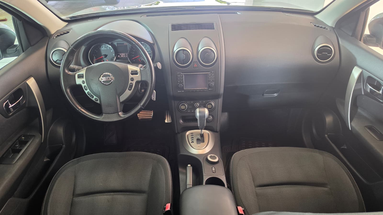 NISSAN Qashqai 2.0 4WD acenta XTronic CVT, Schweizer Fahrzeug, Frisch ab MFK und Frisch ab Service, 8-fach Bereift-image-6