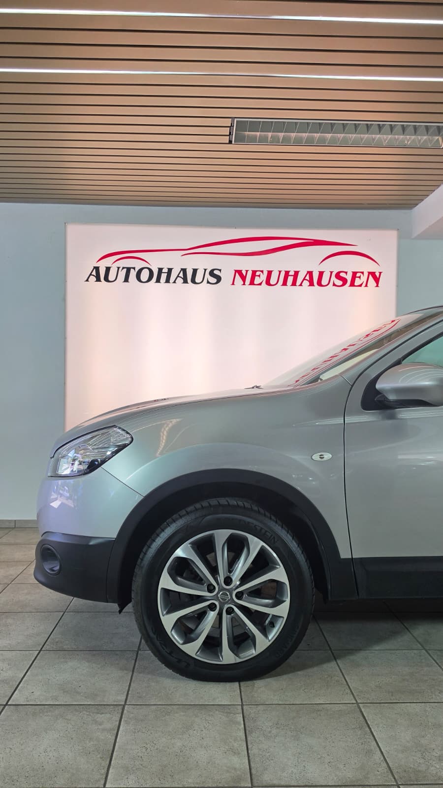 NISSAN Qashqai 2.0 4WD acenta XTronic CVT, Schweizer Fahrzeug, Frisch ab MFK und Frisch ab Service, 8-fach Bereift-image-4
