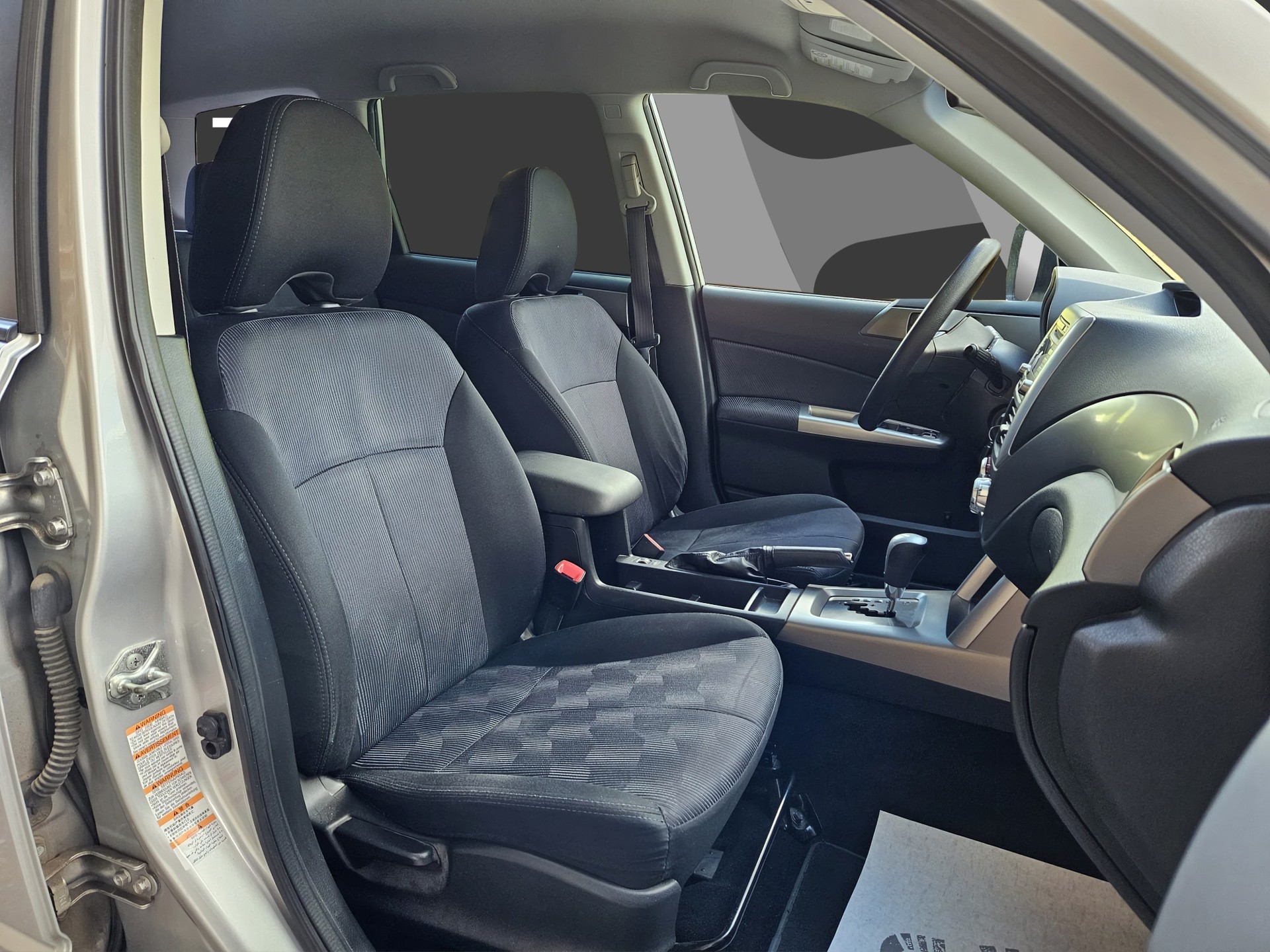 SUBARU Forester 2.0X Swiss Automatic-image-14