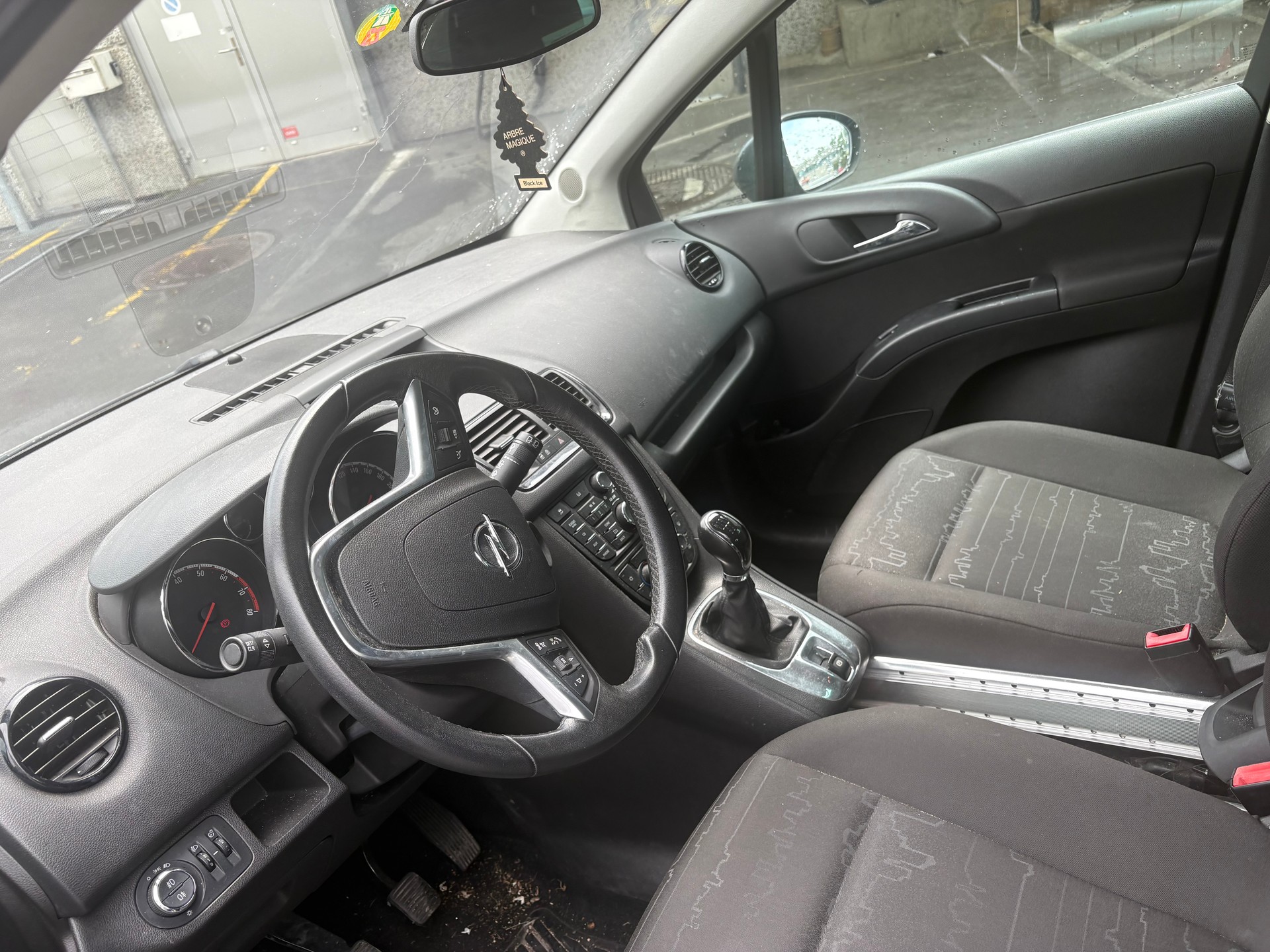 OPEL Meriva 1.4 Turbo-image-8
