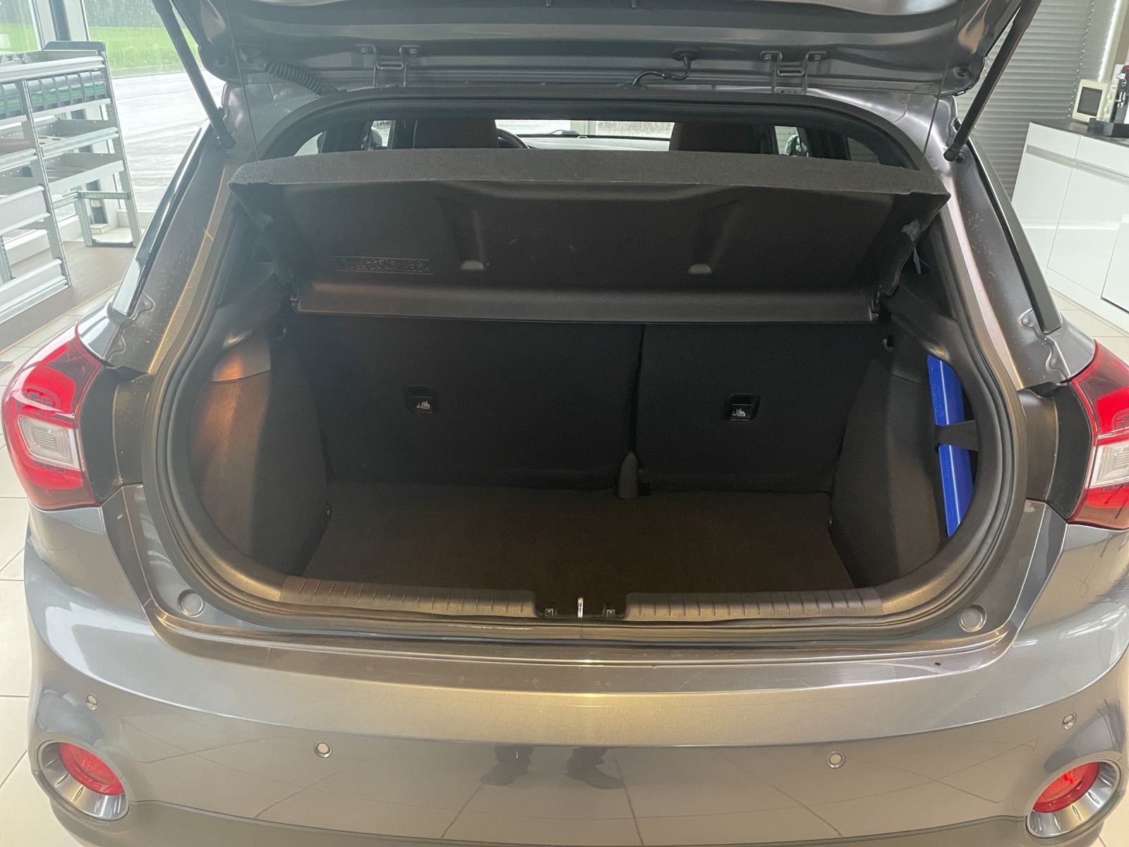 HYUNDAI i20 1.0 T-GDi 120 Amplia-image-9