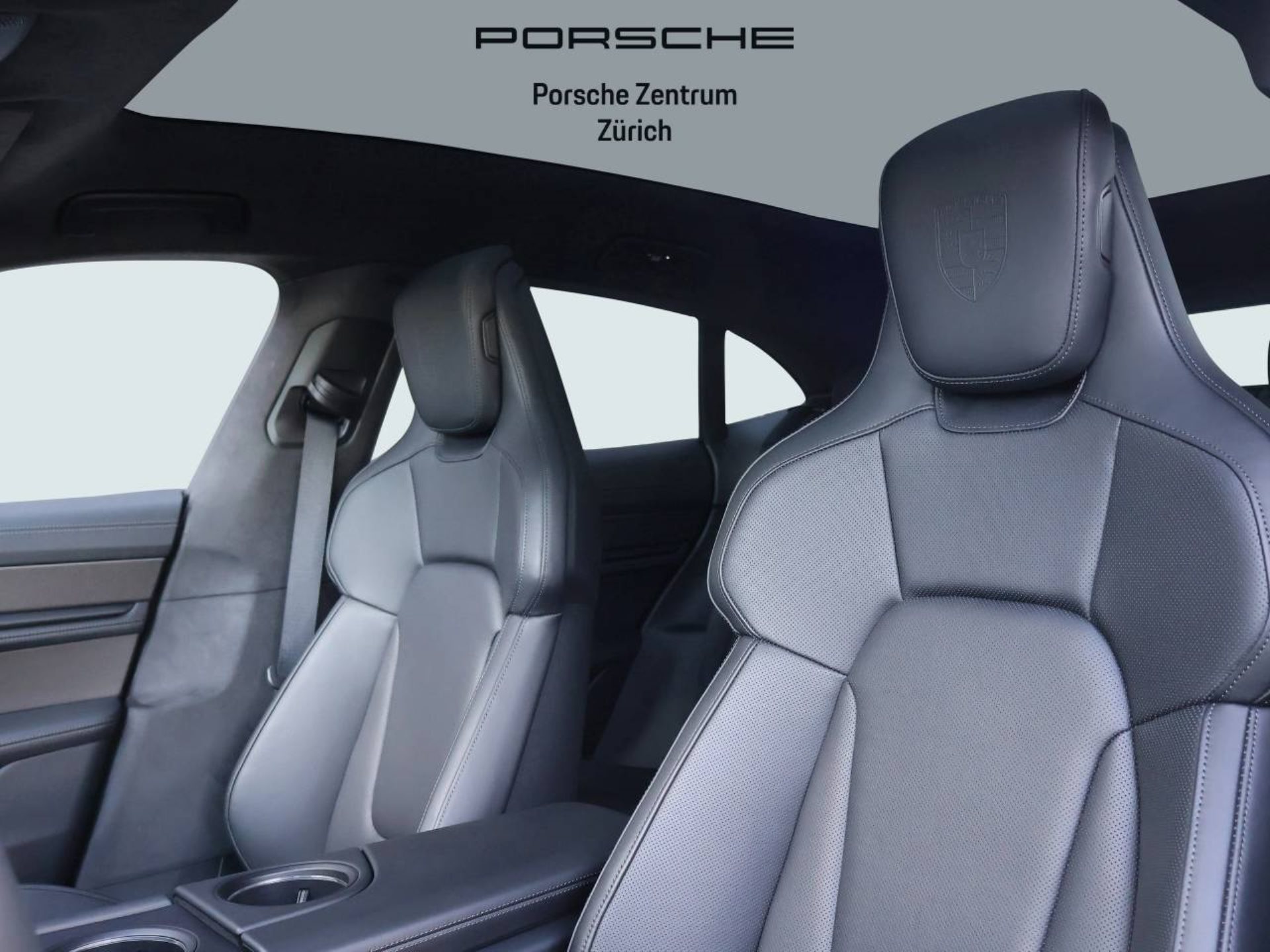 PORSCHE Taycan GTS Sport Turismo-image-4