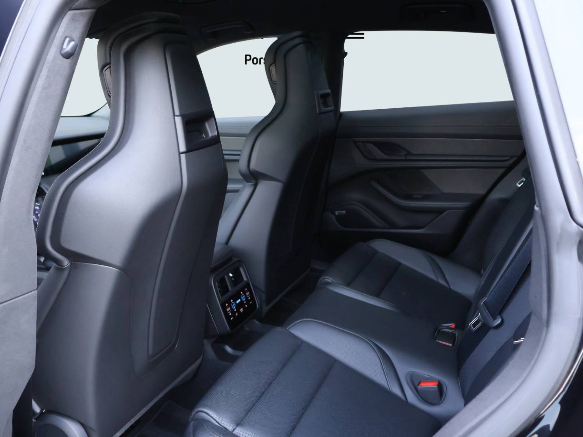 PORSCHE Taycan GTS Sport Turismo-image-17