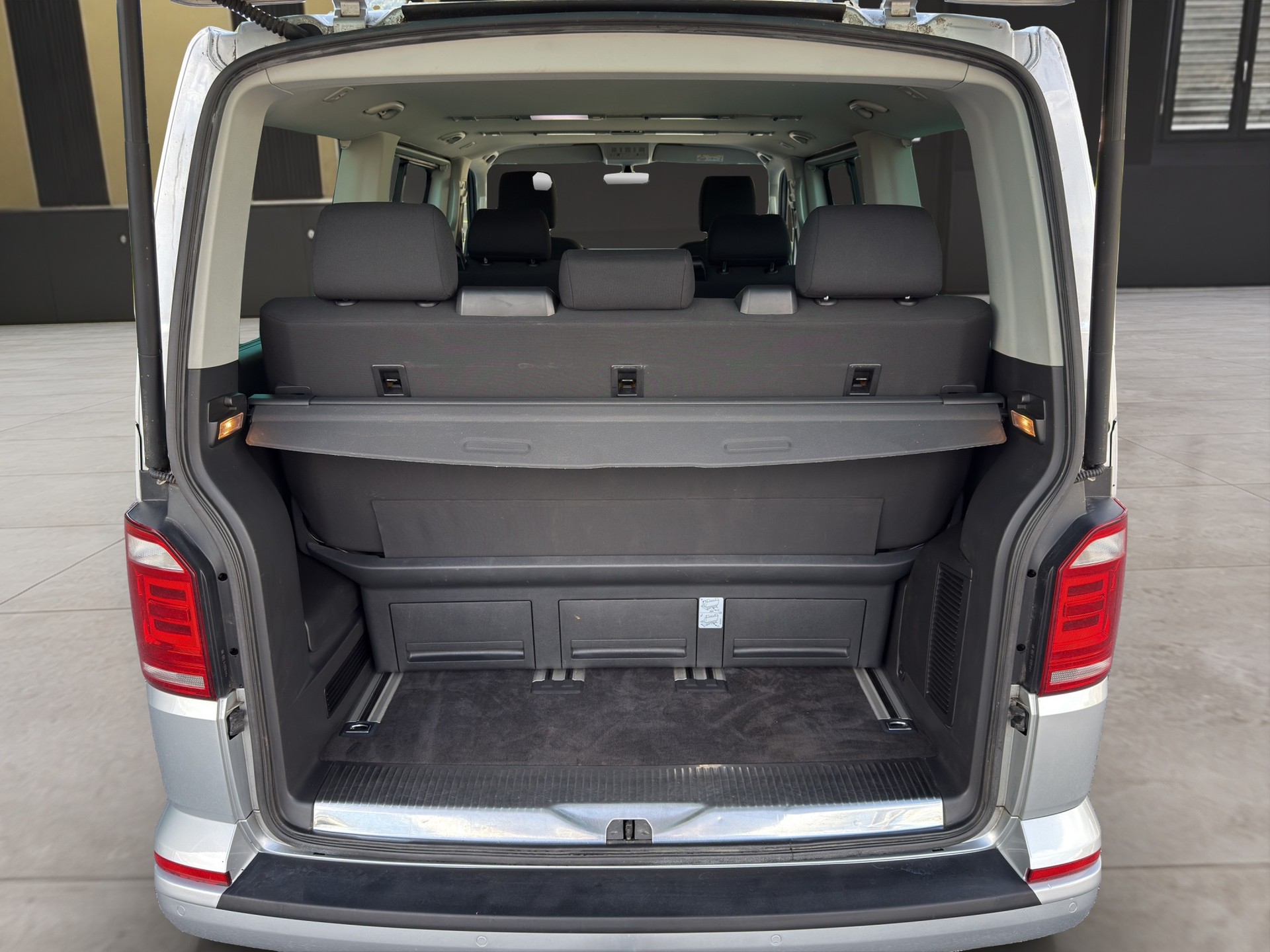 VW T6 Multivan 2.0 TDI 199 Comfortline DSG 4m-image-14