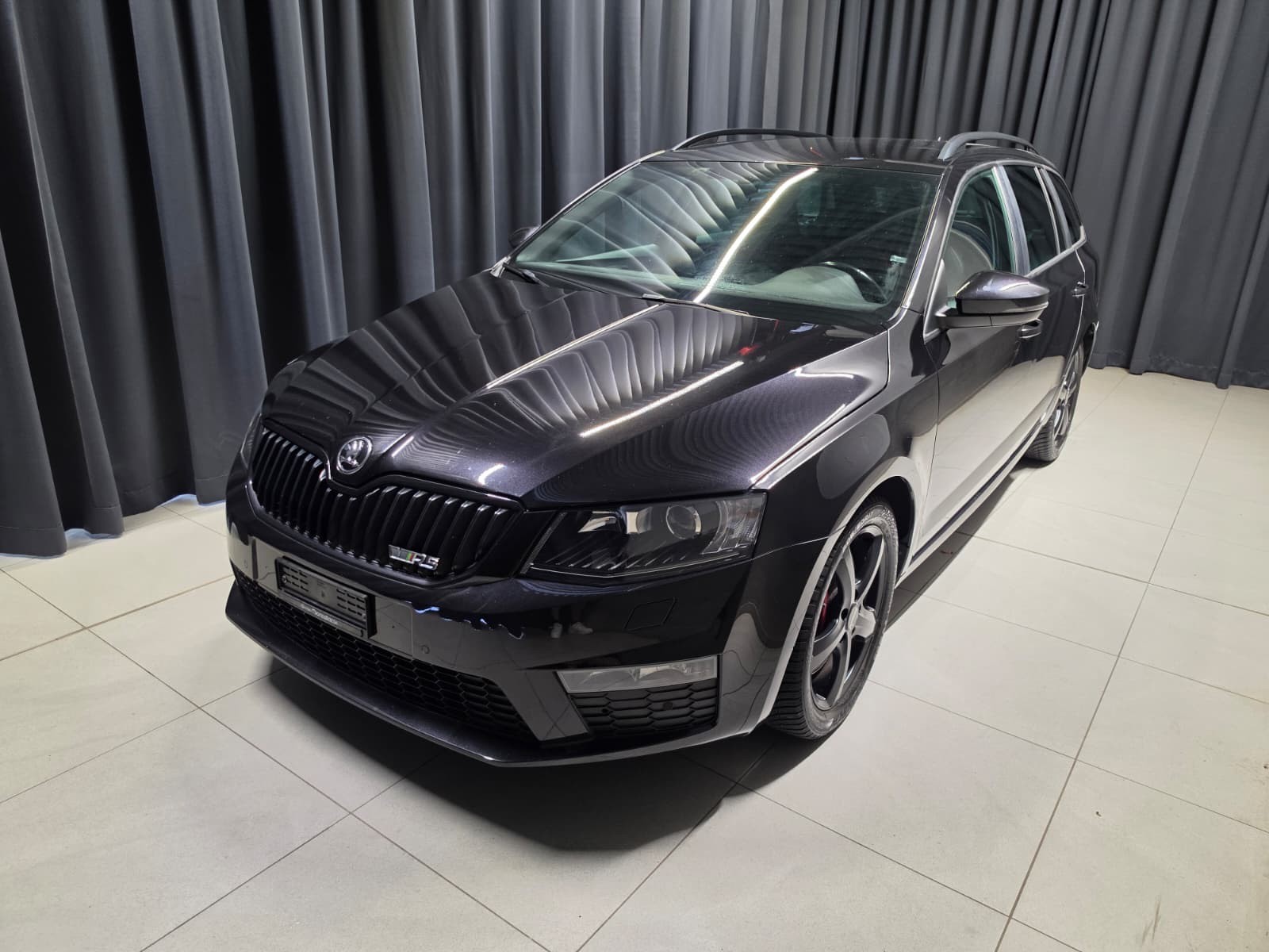 SKODA Octavia Combi 2.0 TSI RS(50)(M)