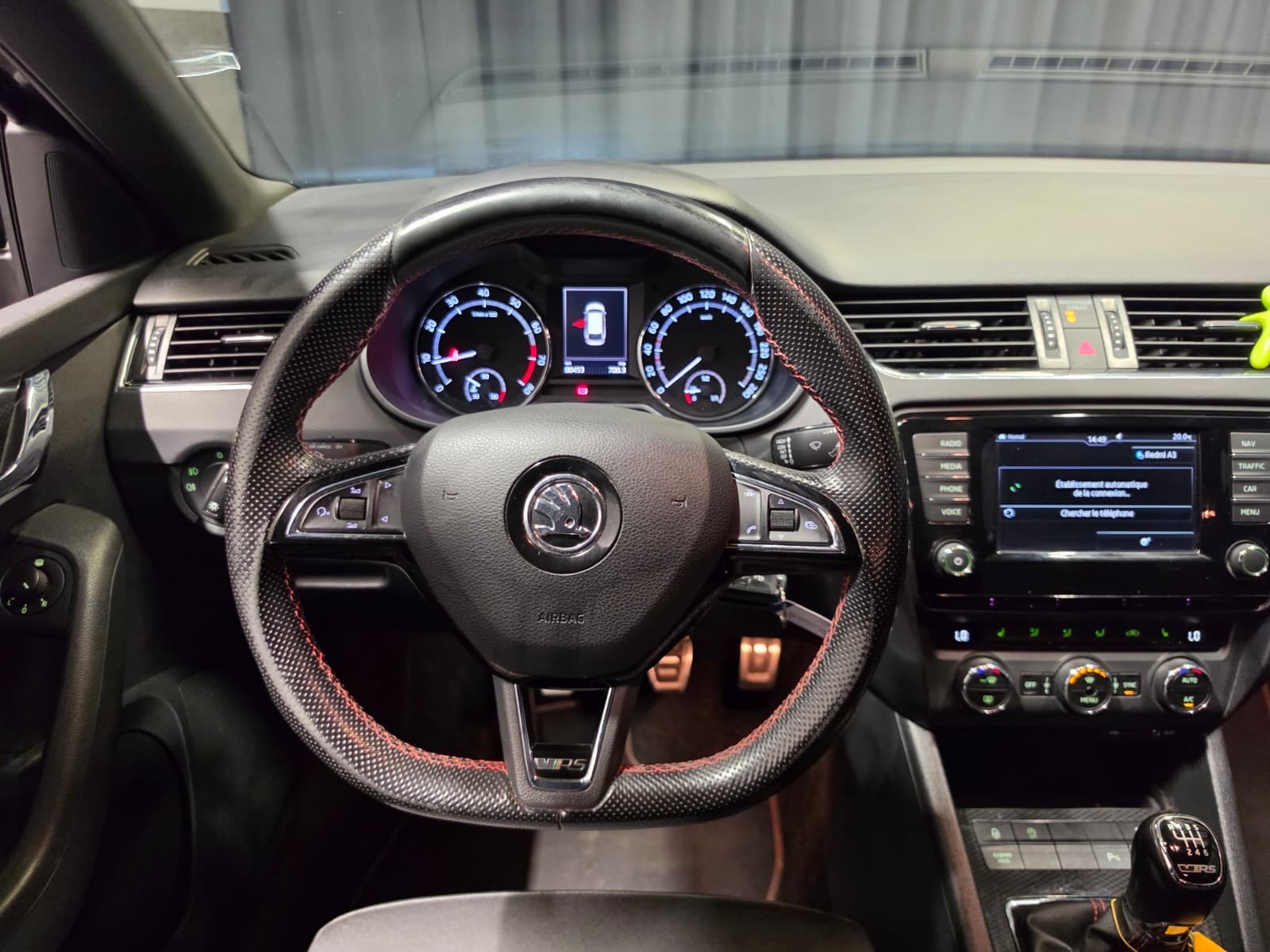 SKODA Octavia Combi 2.0 TSI RS(50)(M)-image-9