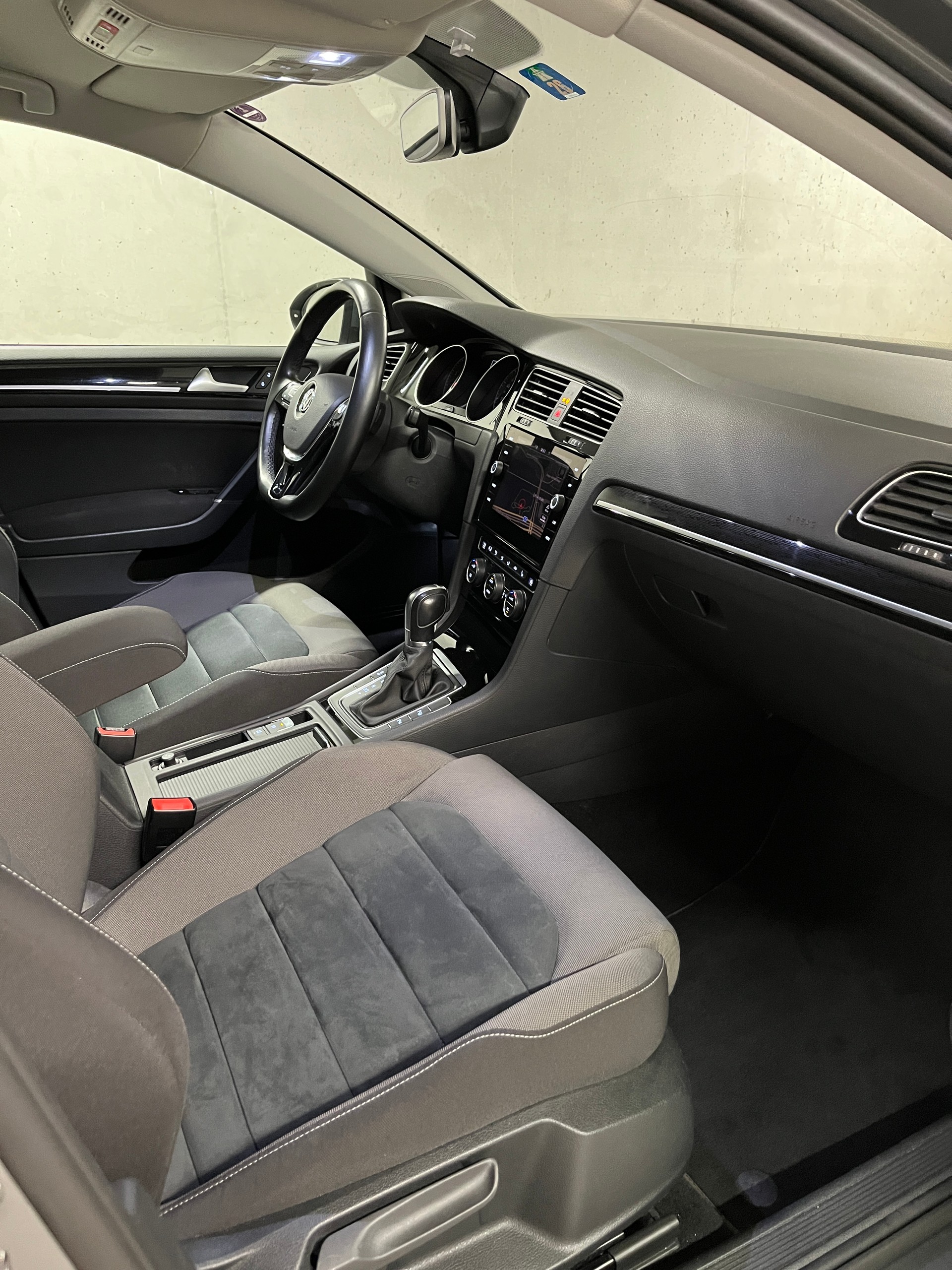 VW Golf 1.5 TSI EVO Highline DSG-image-19