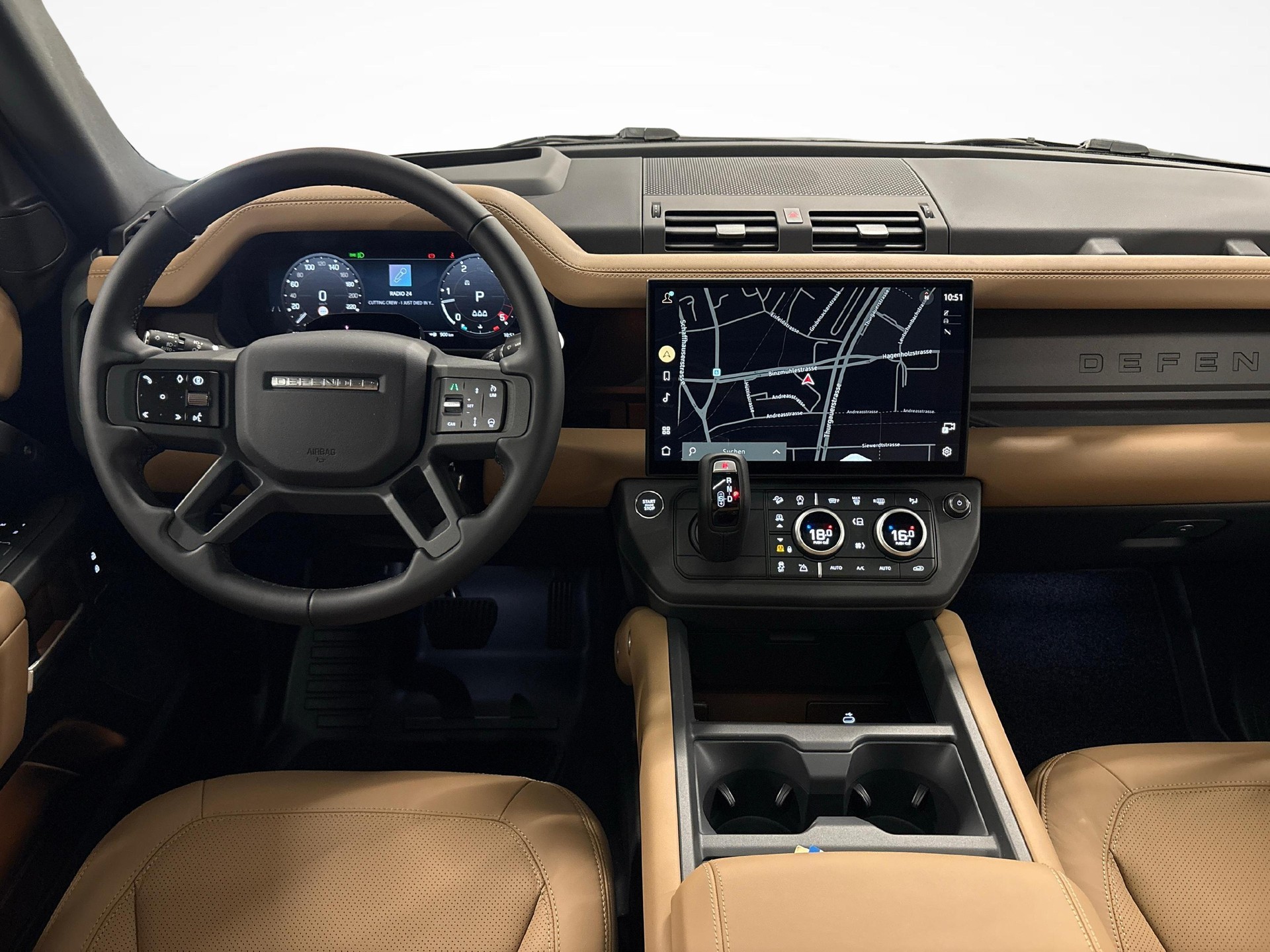 LAND ROVER Defender 110 3.0 D I6 250 X-Dynamic SE-image-9