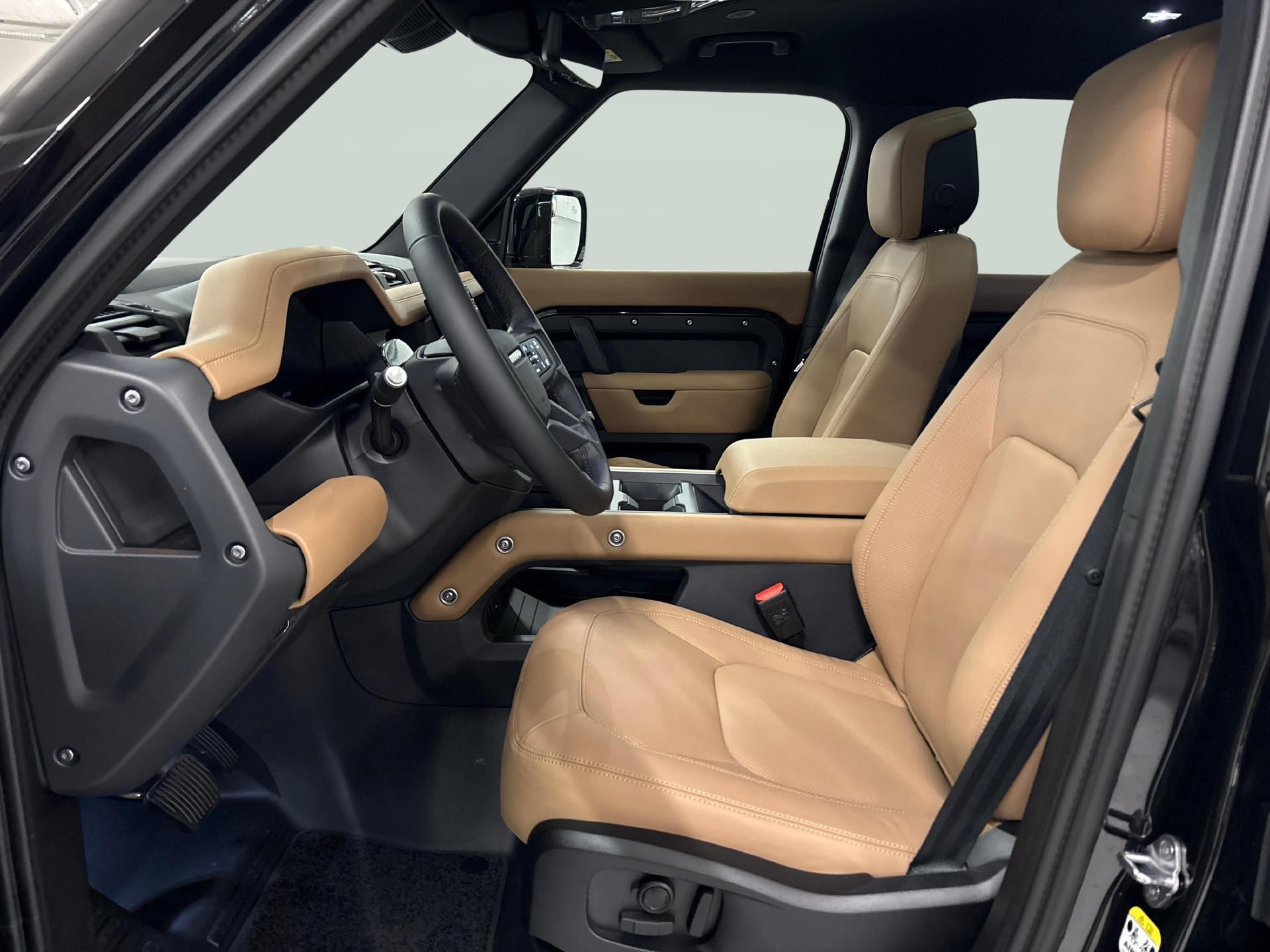 LAND ROVER Defender 110 3.0 D I6 250 X-Dynamic SE-image-8