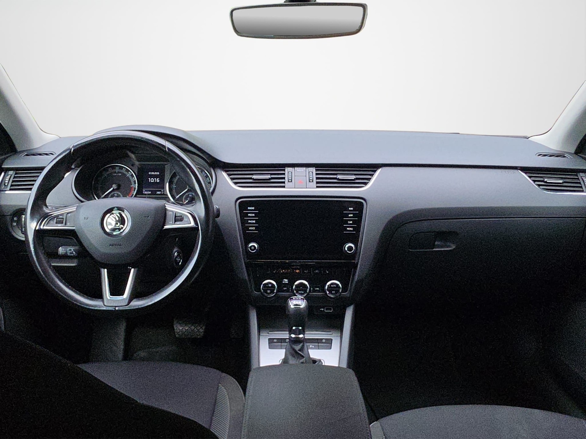 SKODA Octavia Combi 2.0 TDI Style 4x4 DSG-image-2