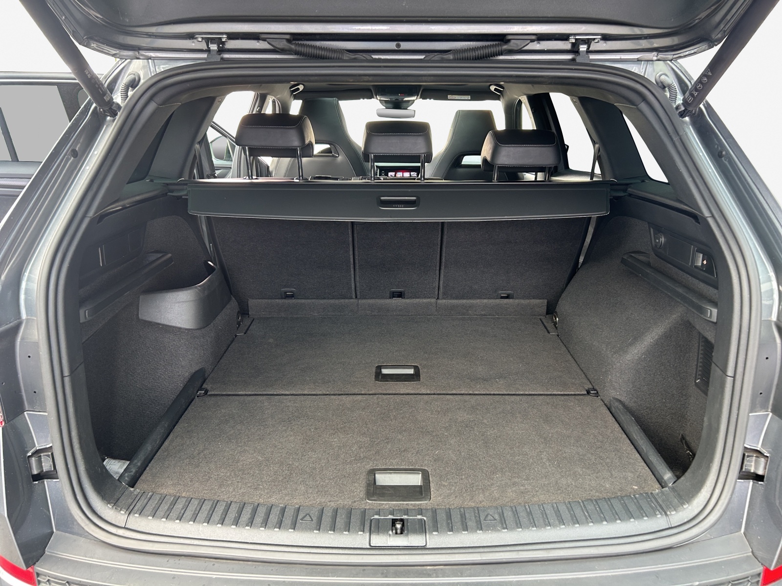 SKODA Kodiaq 2.0 TSI 4x4 SportLine-image-12