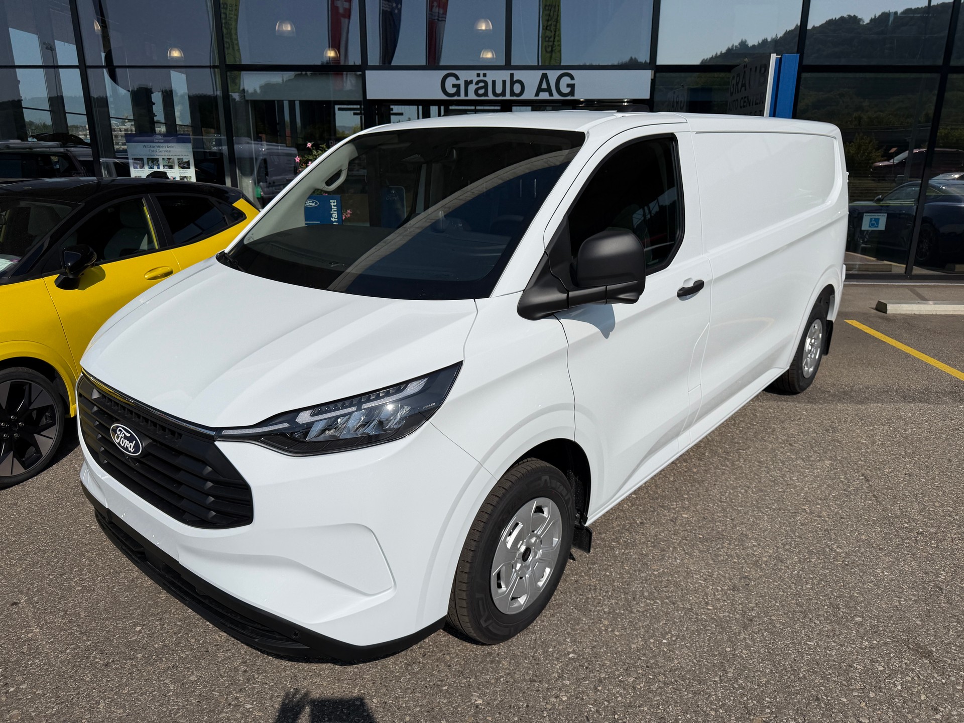 FORD Transit Custom Van PHEV 320 L2H1 Trend Automat-image-2
