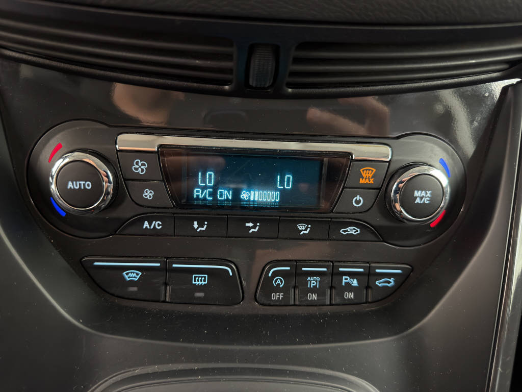 FORD Kuga 2.0 TDCi 180 Carving FPS-image-17