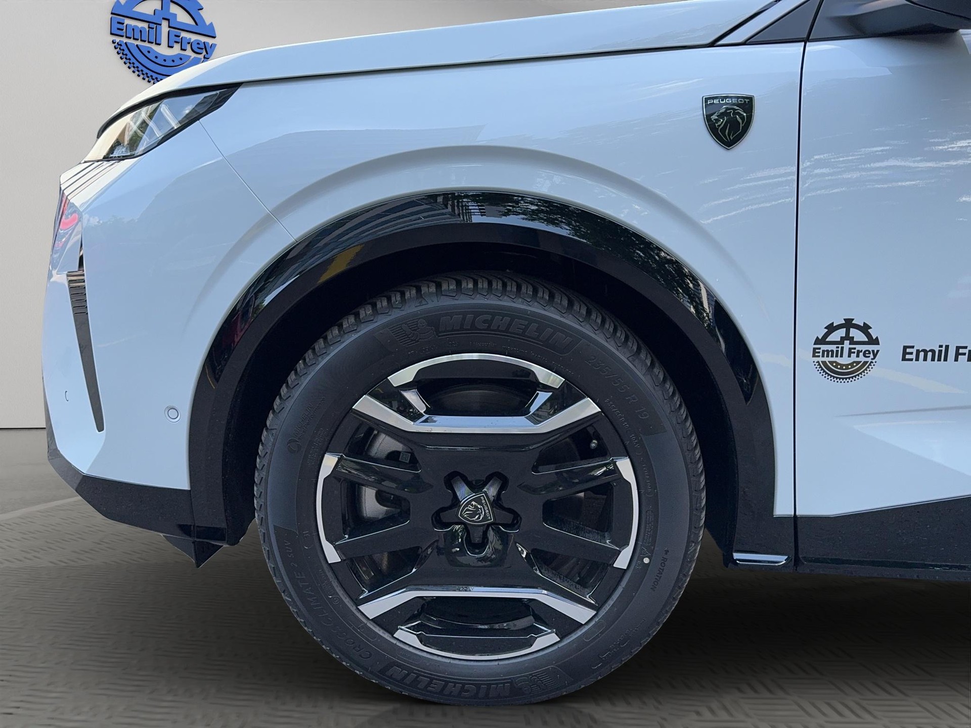 PEUGEOT 3008 e-GT-image-11